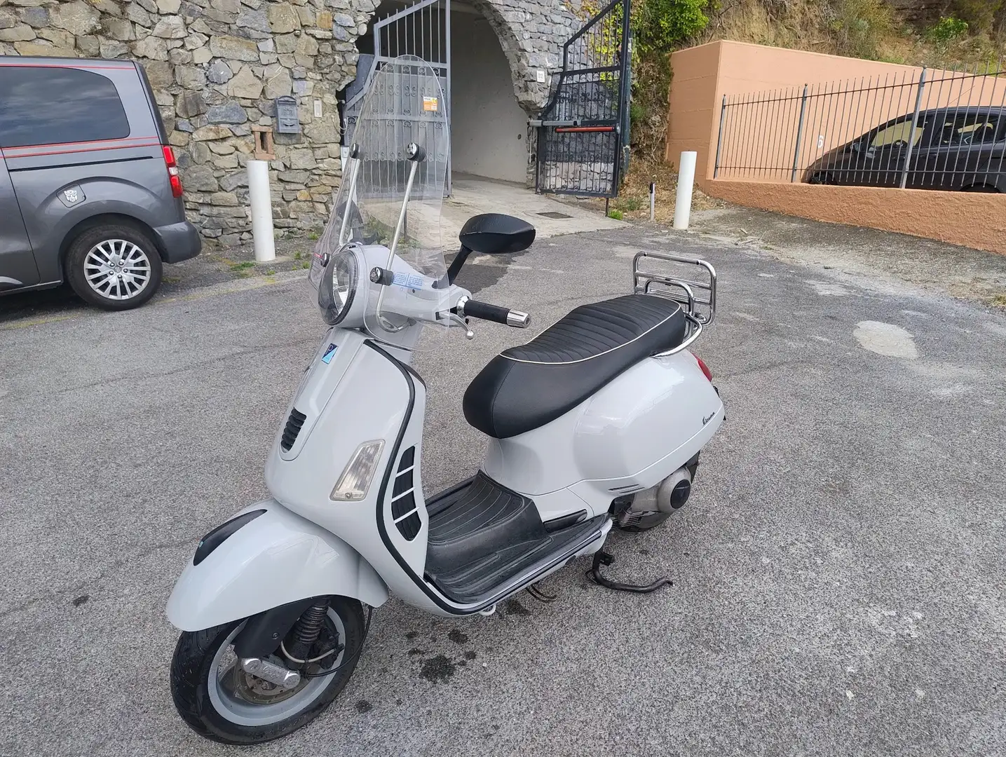 Vespa GTS 250ie iniezione elettronica Grigio - 1