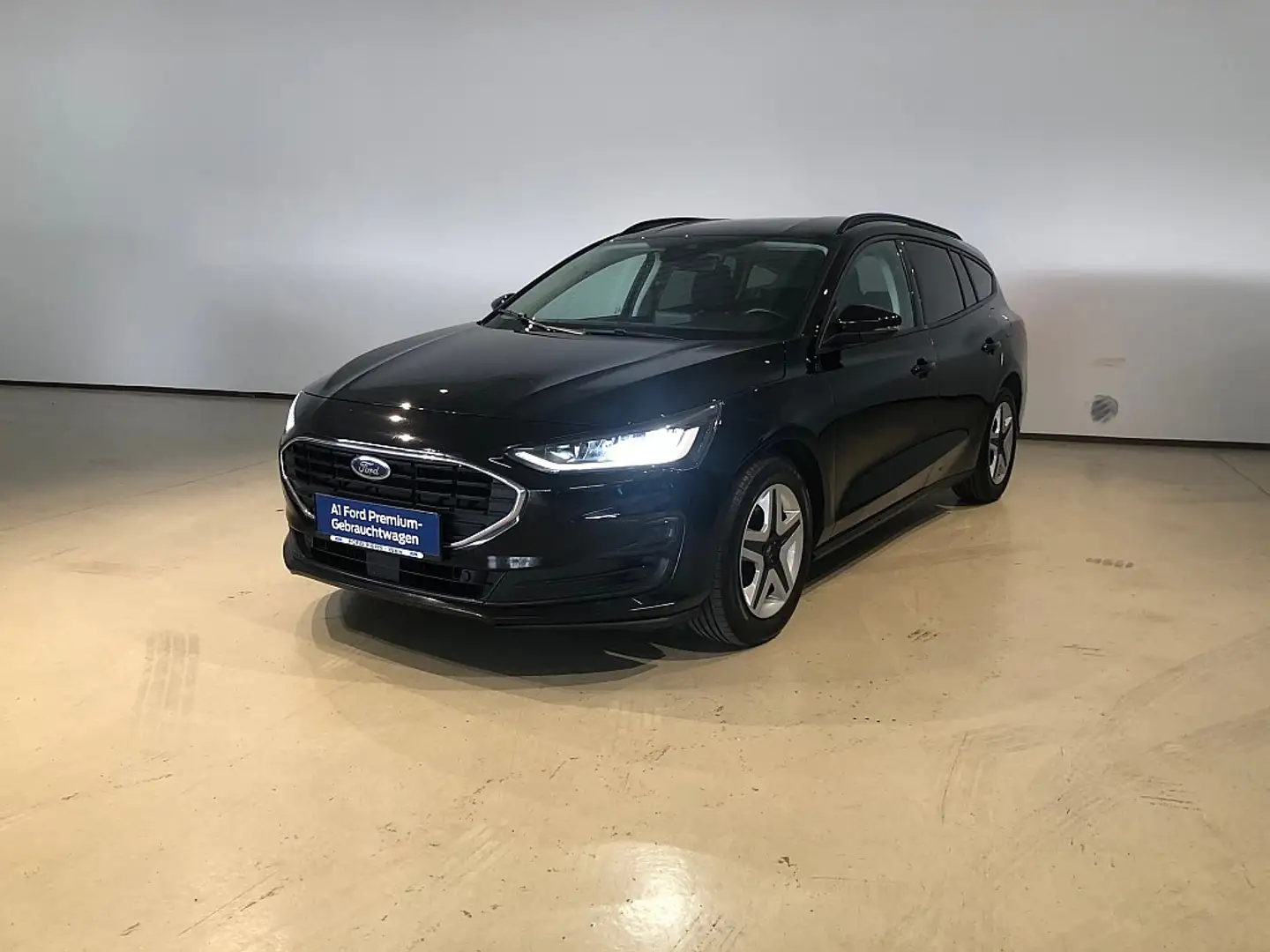 Ford Focus Turnier 1,5 EcoBlue Cool & Connect Negro - 1