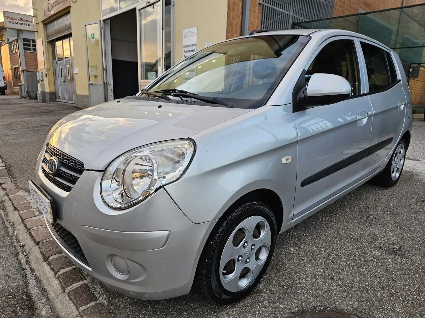 Kia Picanto 1.0 60cv Life Bi-fuel*Clima*Impianto GPL*Neopatent Nero - 2