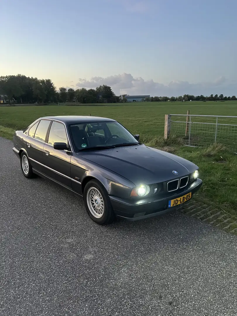 BMW 525 525 m52tub25 Grijs - 1