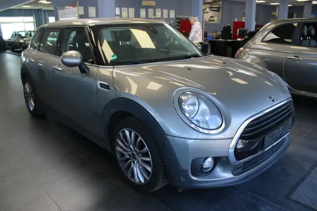 MINI Cooper Clubman Aut. Pepper - Navi - PDC - SHZ -