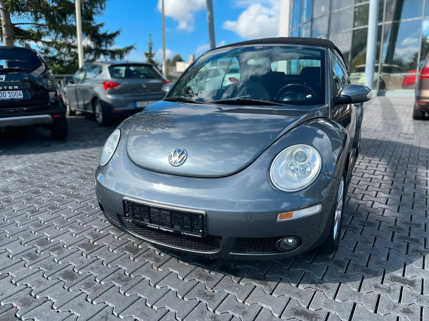 Volkswagen New Beetle 2.0 CUP Edition Sitzh. Klima. Radio Grau - 2