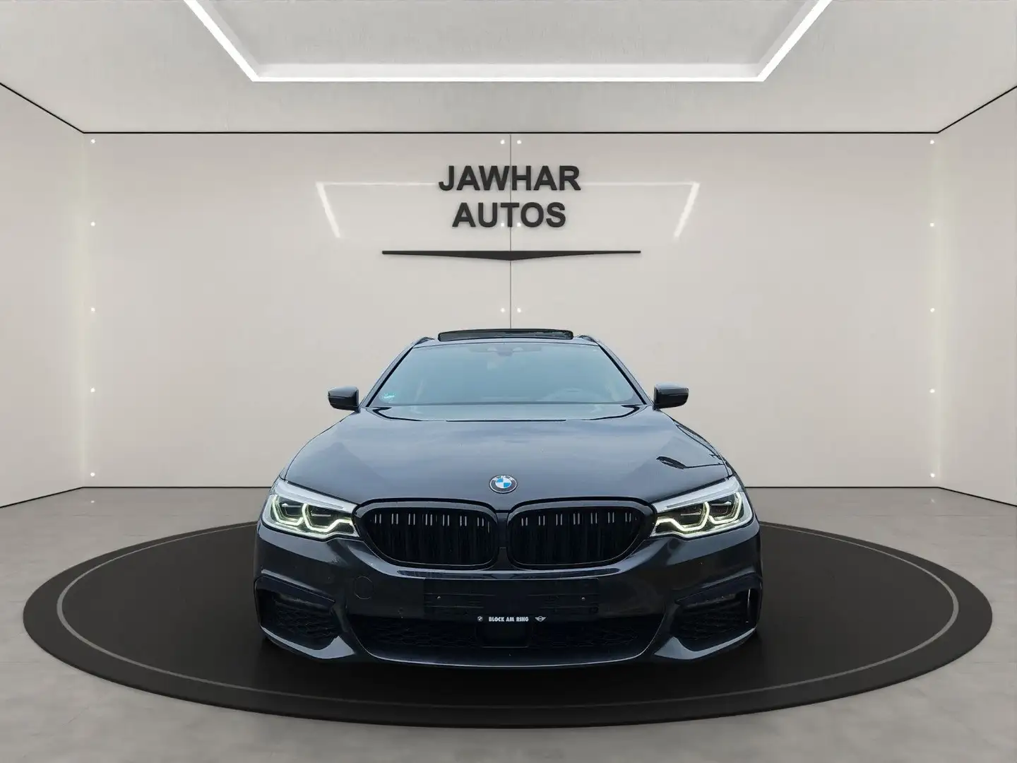BMW 530 d Touring M Sport*PANO*HEAD-UP*HARMAN*AHK* Grijs - 1