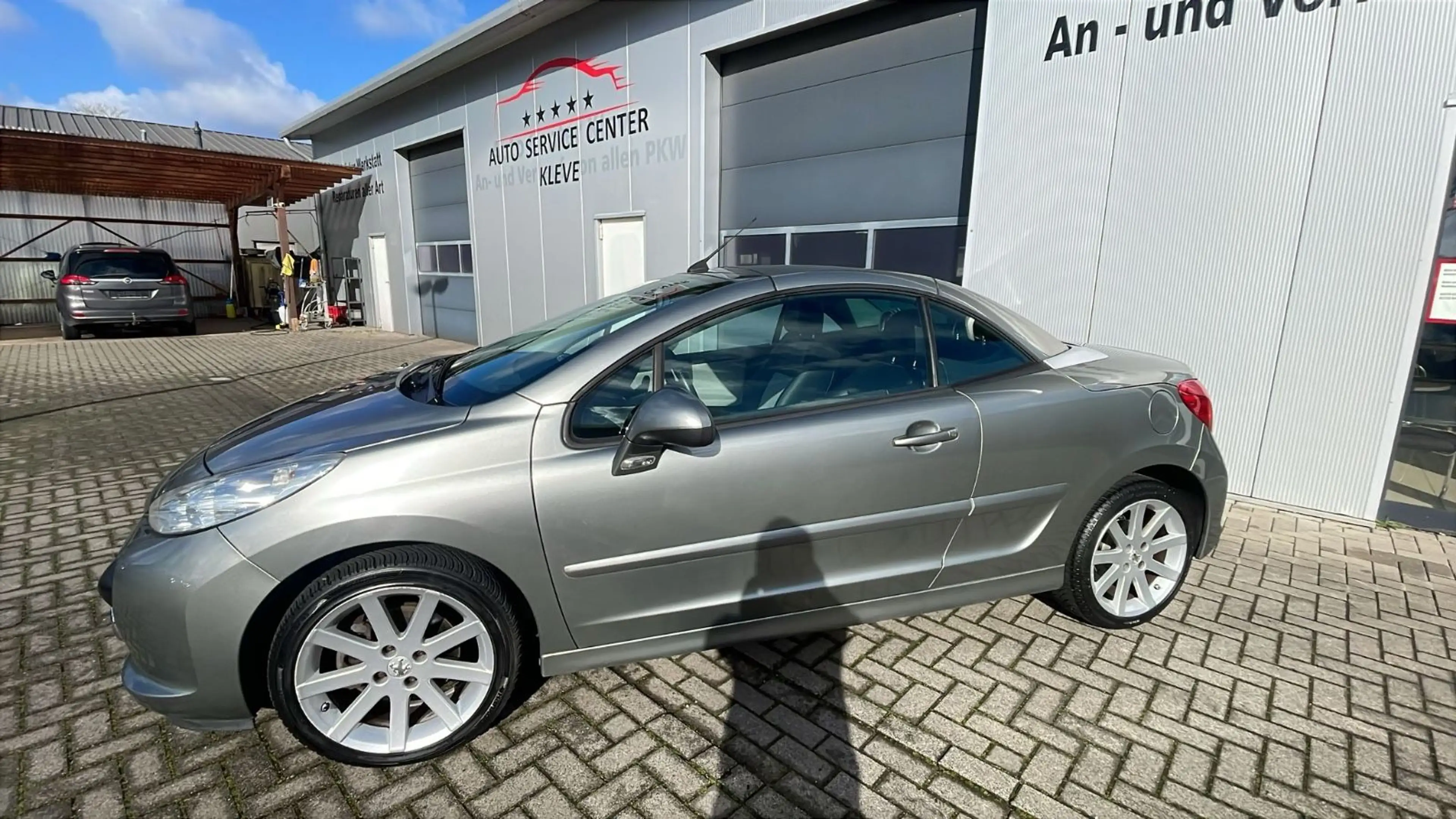Peugeot 207 CC Cabrio-Coupe Roland Garros — photo 11