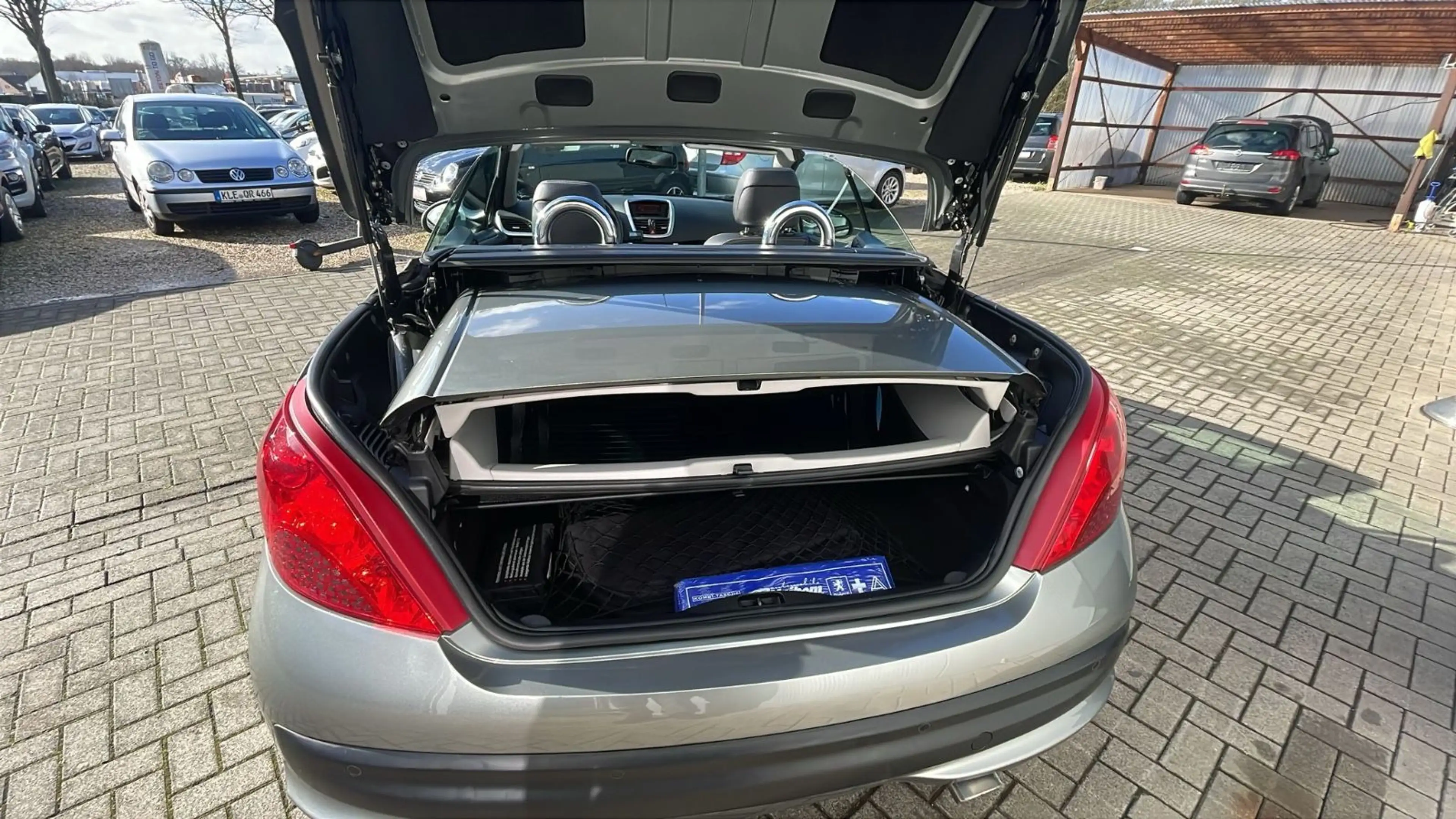 Peugeot 207 CC Cabrio-Coupe Roland Garros — photo 7