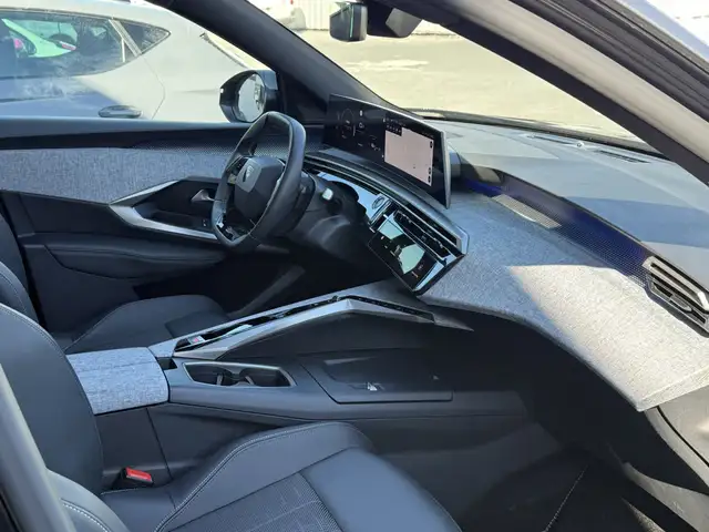 Peugeot 5008 view 30