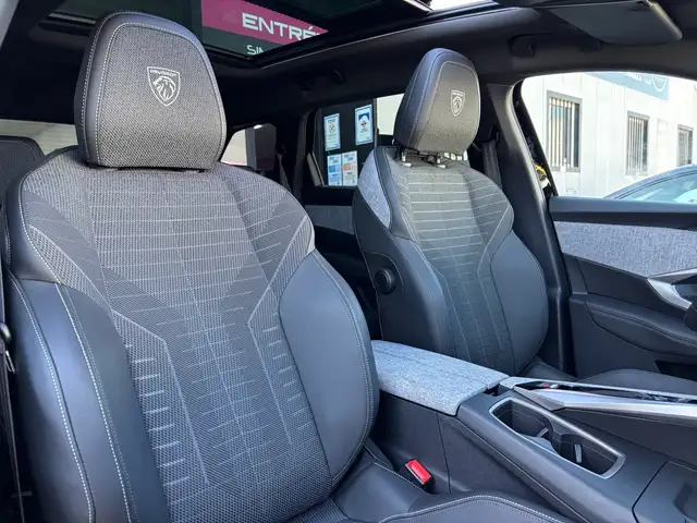 Peugeot 5008 view 19