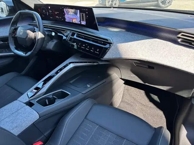 Peugeot 5008 view 18