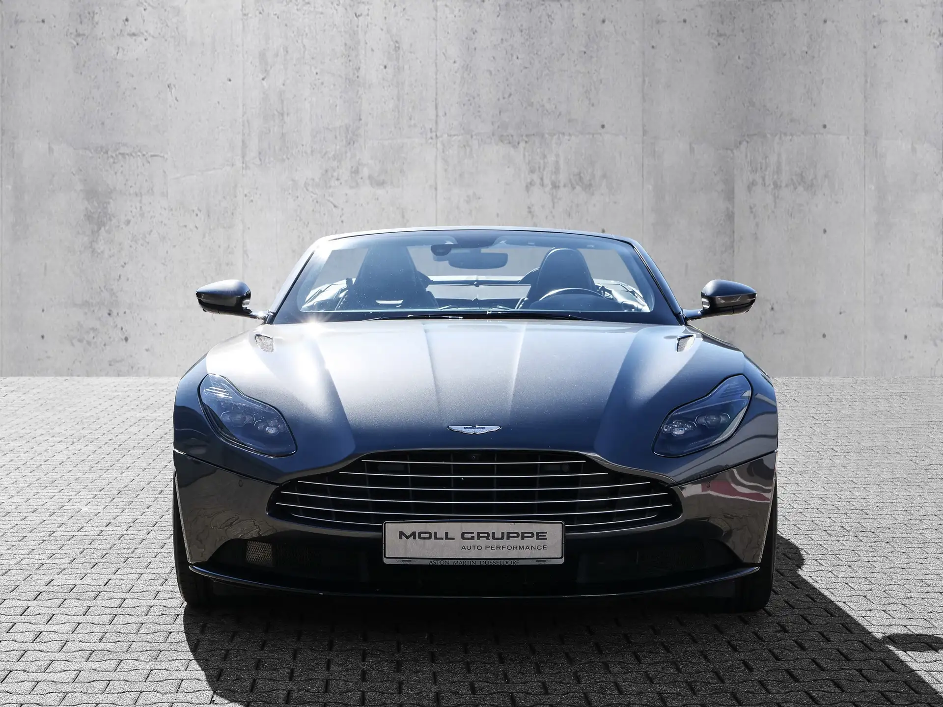 애스턴마틴 DB11 V8 2022 회색 사진 6