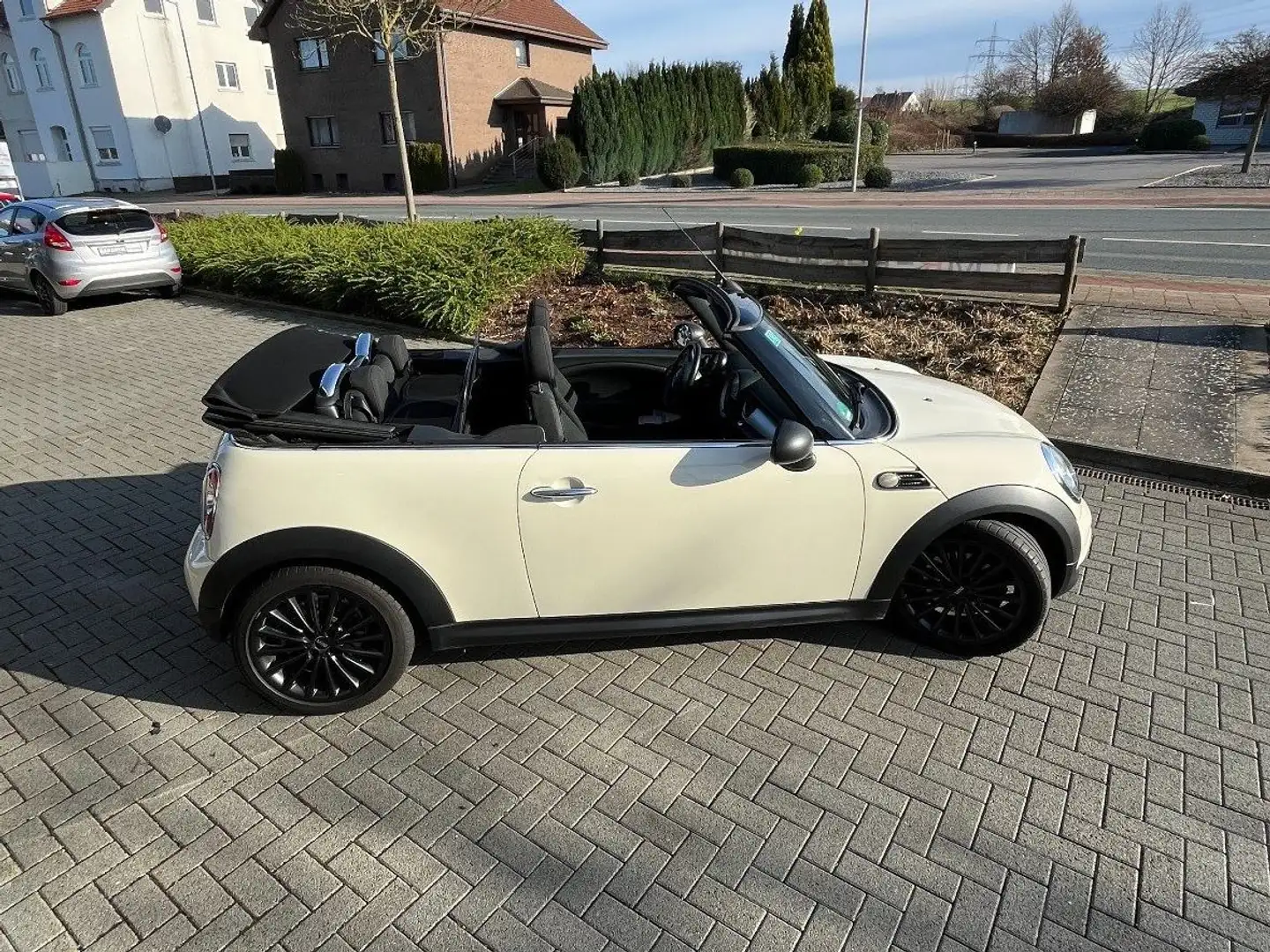MINI One Cabrio Mini Cooper Cabrio Beige - 2