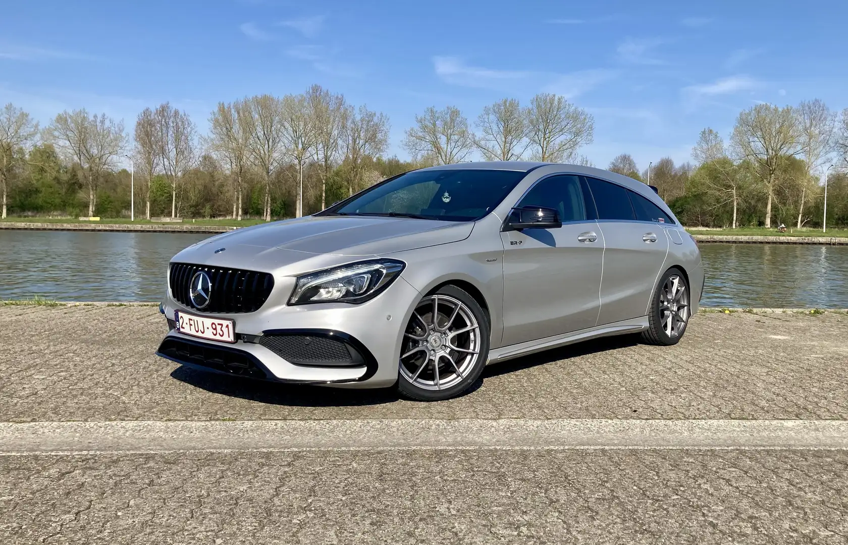 Mercedes-Benz CLA 200 White art edition Amg-line Argent - 2