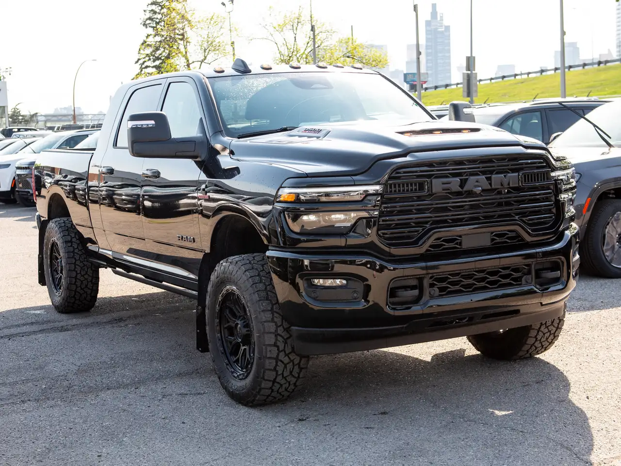 RAM 3500 снимка RAM 3500