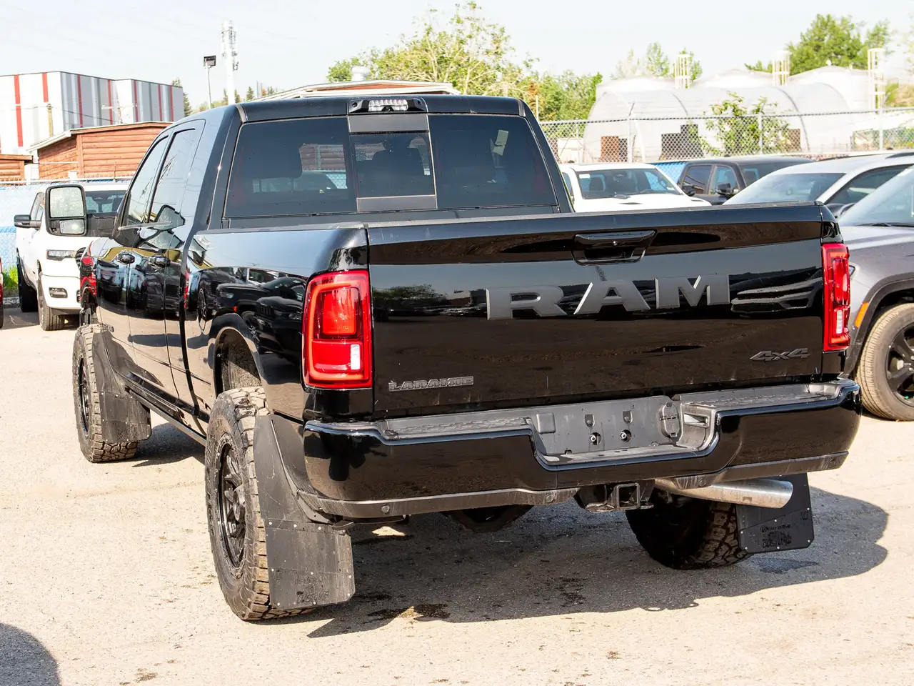 RAM 3500 снимка RAM 3500