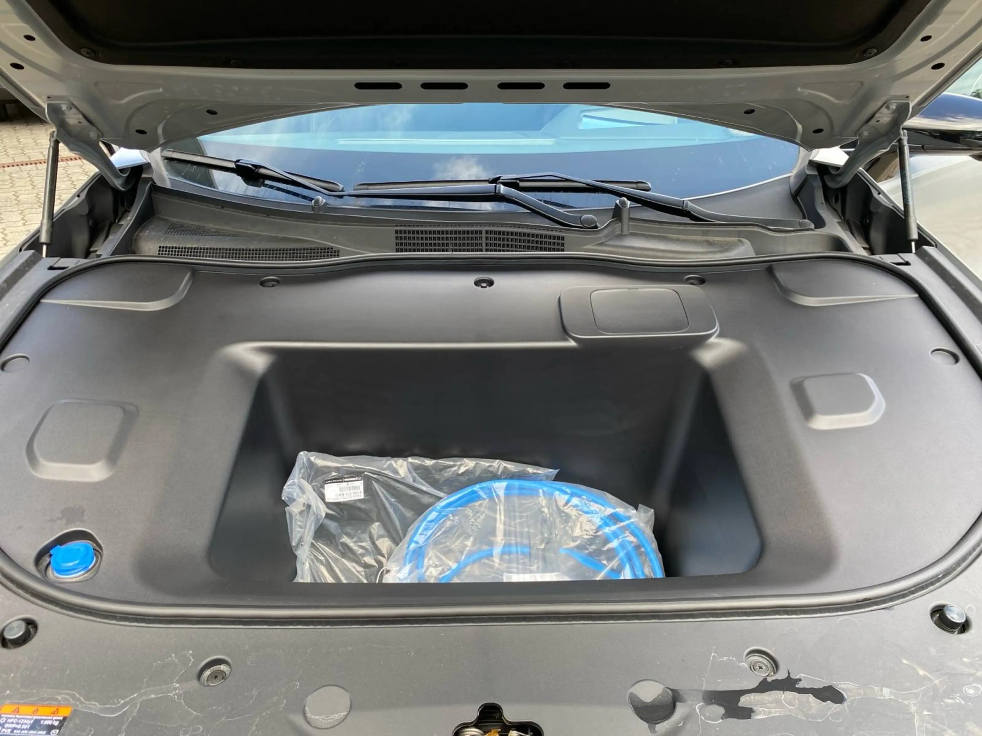 Mazda 6e EV Long Range Takumi AHK Ganzjahresreifen — photo 11