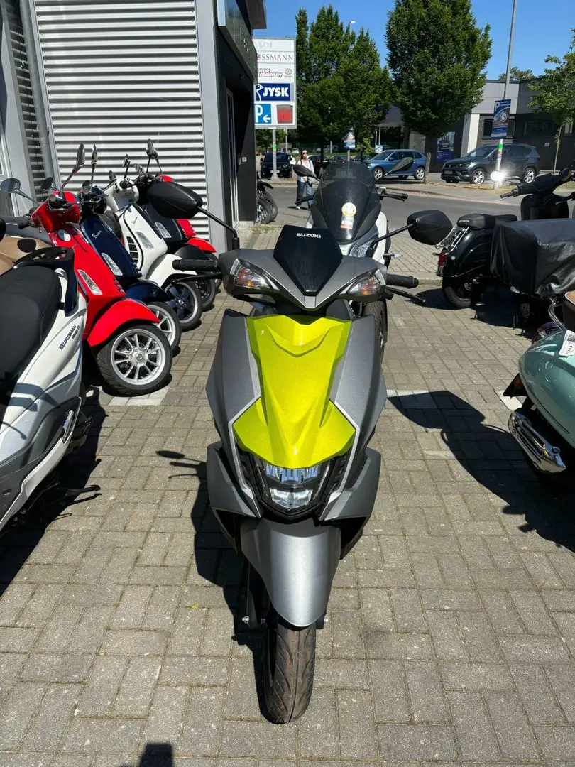 Suzuki AVENIS 125 Grijs - 1