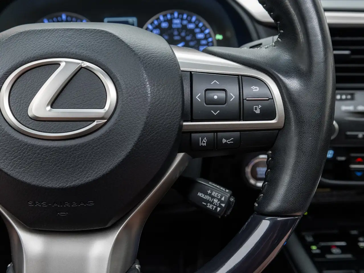 Lexus RX photo Lexus RX