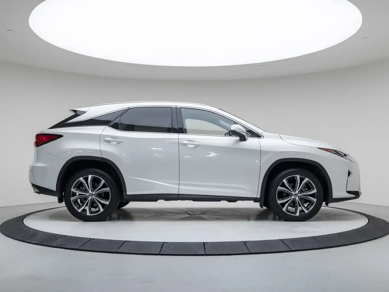 Lexus RX photo Lexus RX