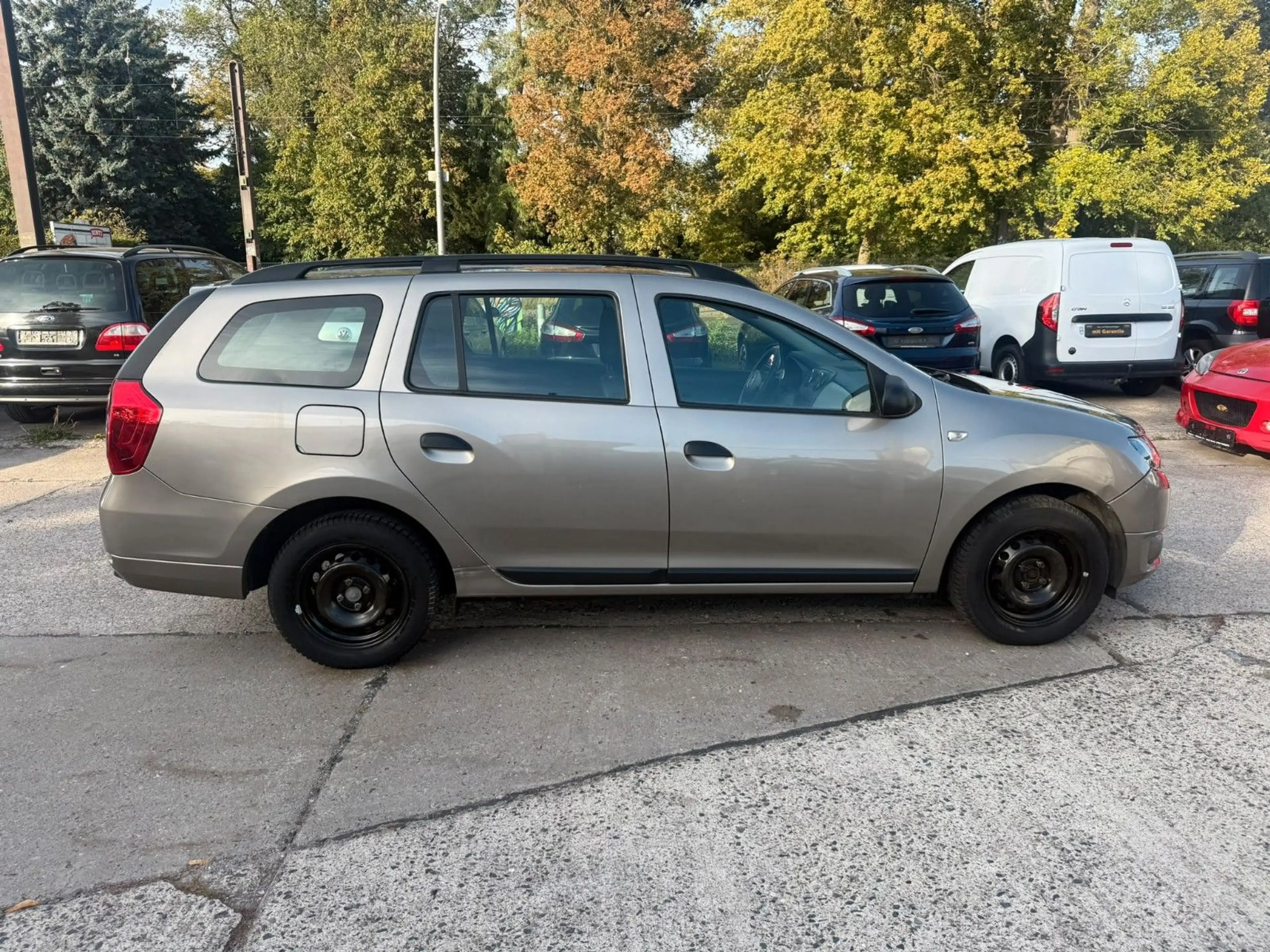 Dacia Logan MCV II Kombi Ambiance*KLIMA*AHK*TUV NEU* — photo 8