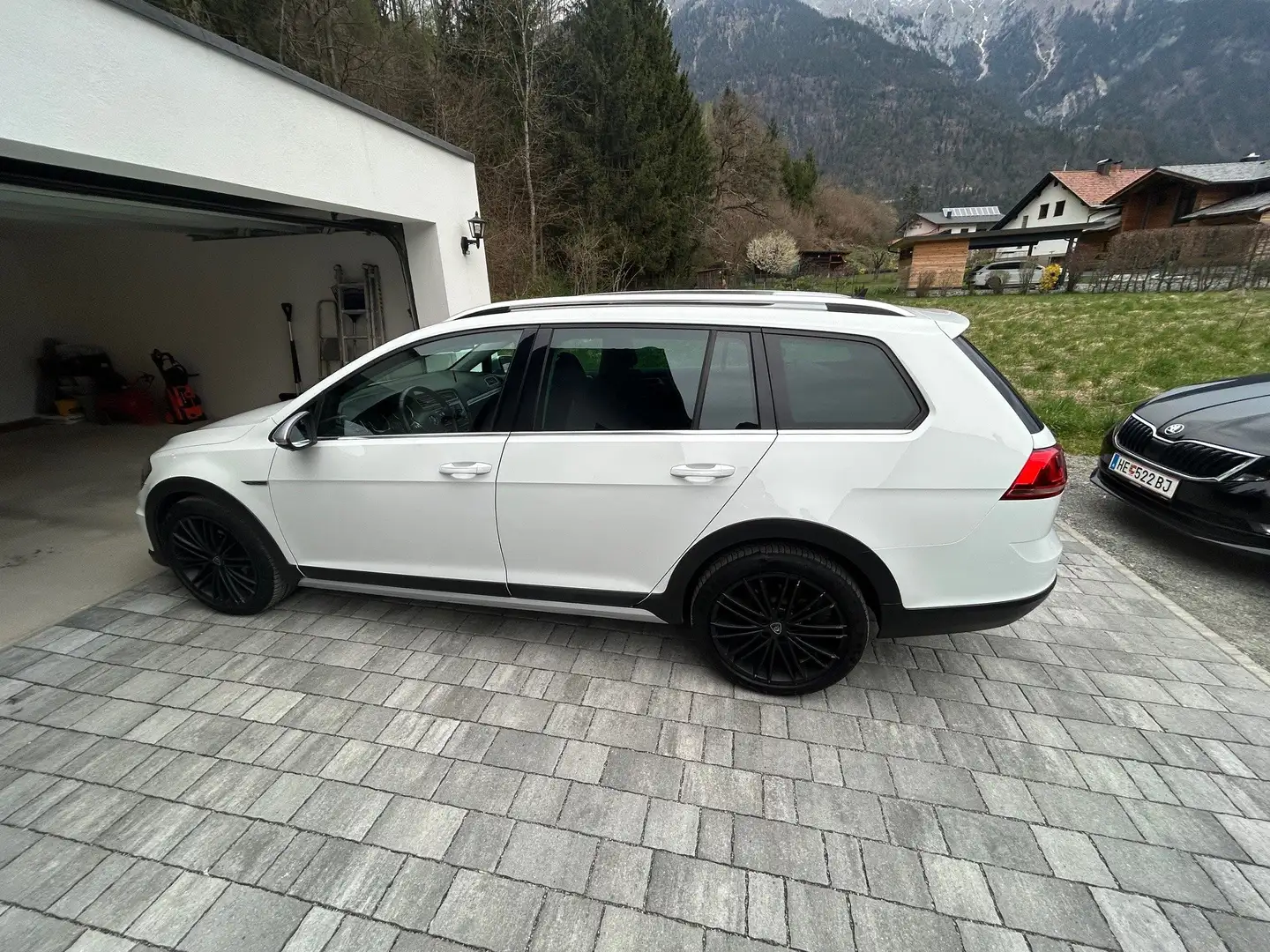Volkswagen Golf Variant Golf Variant Alltrack BMT 2,0 TDI 4Motion Alltrack Weiß - 1