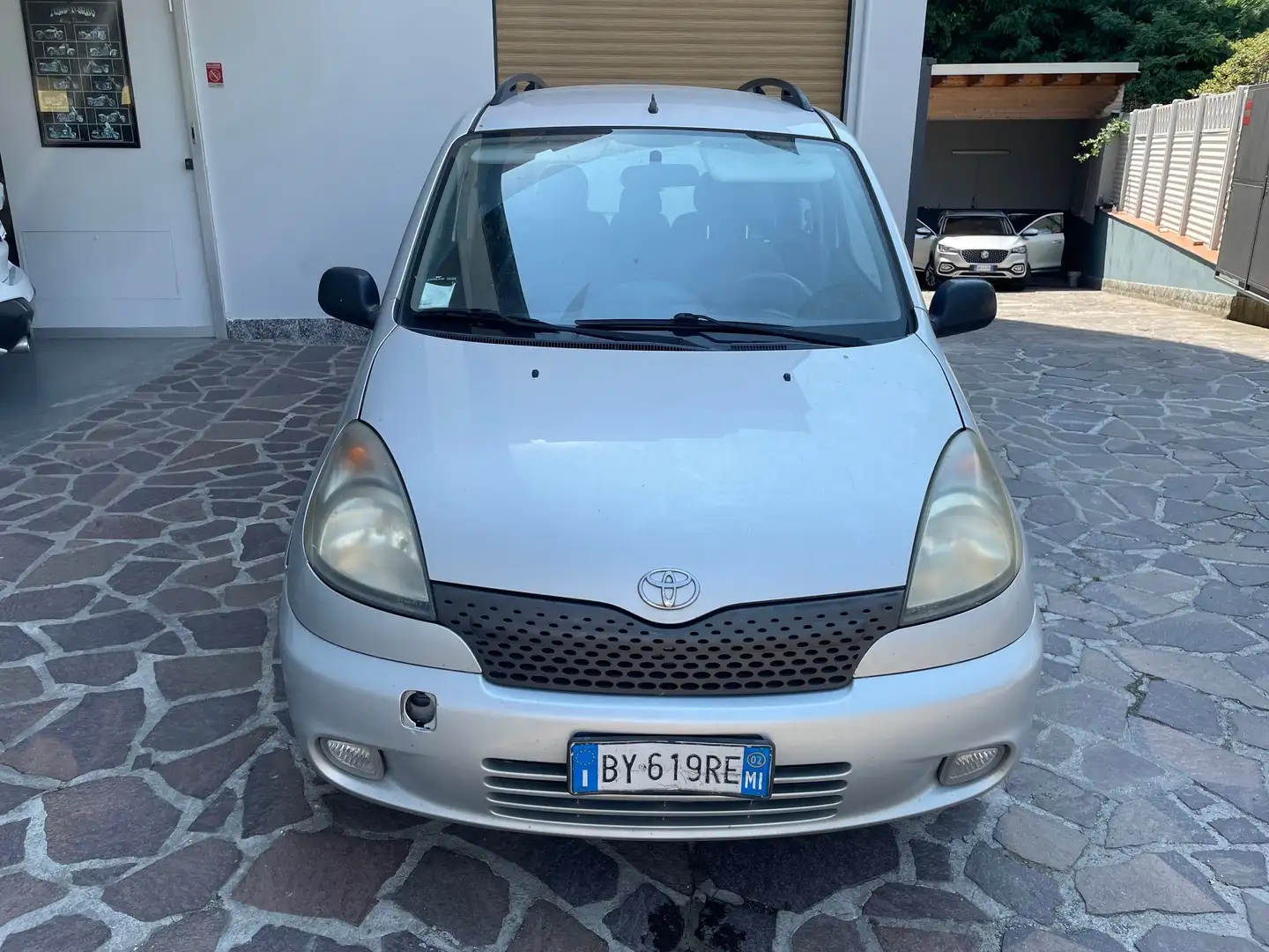 Toyota Yaris Yaris Verso Verso 1.3 UNICO PROPRIETARIO Argento - 2