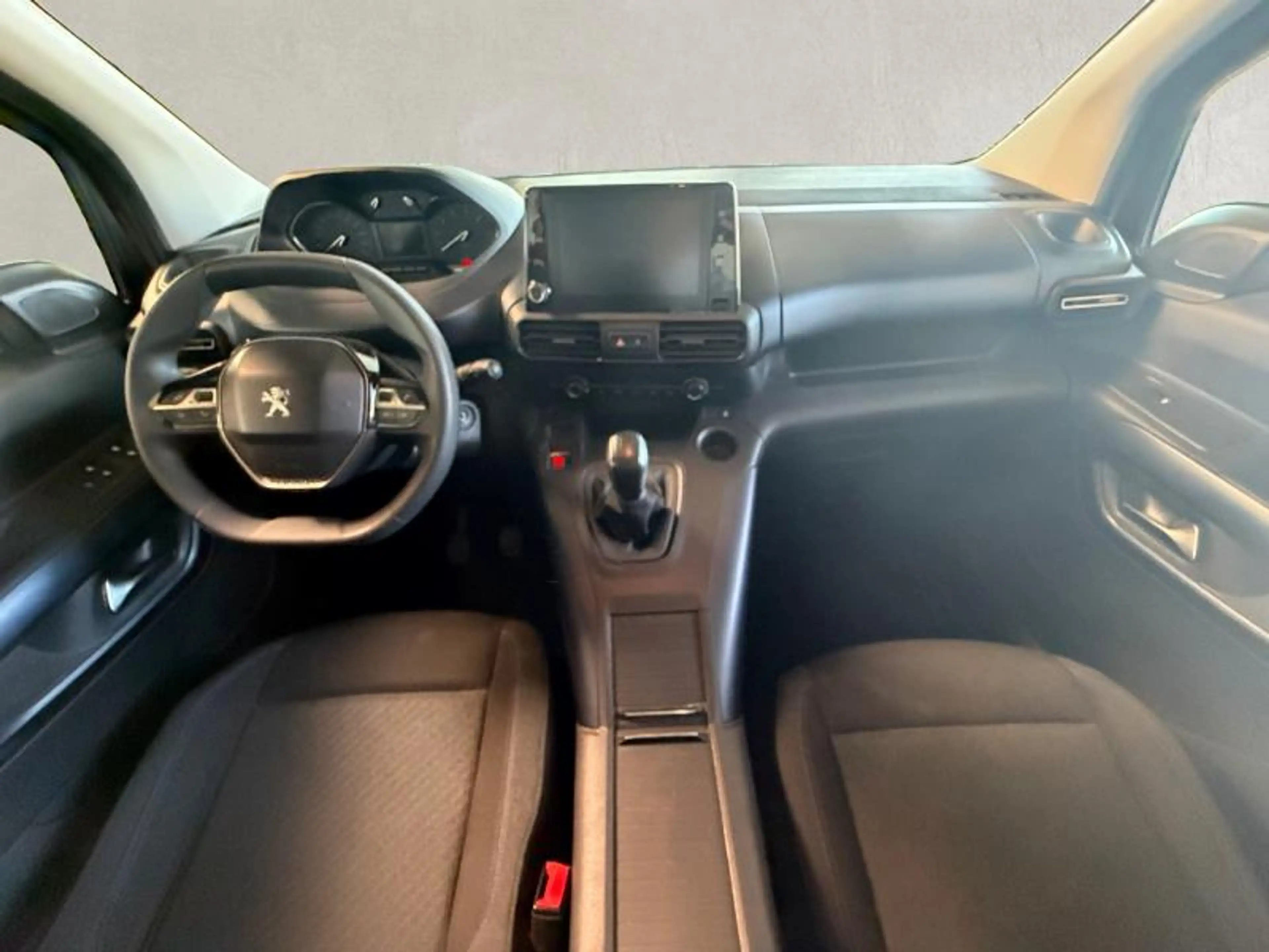 Peugeot Rifter Allure — photo 10