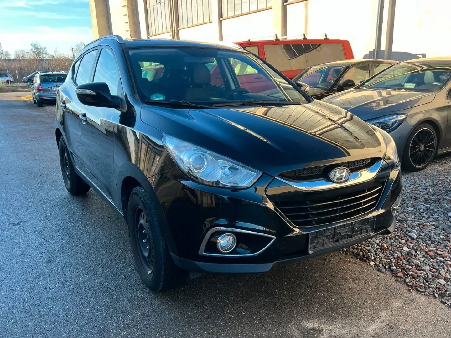 Hyundai iX35 5 Star Edition 2WD 1.6 Schwarz - 1