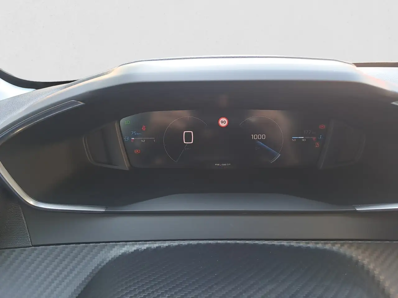 Peugeot 208 PureTech 100 Stop&Start 5 porte Allure, миниатюра 13
