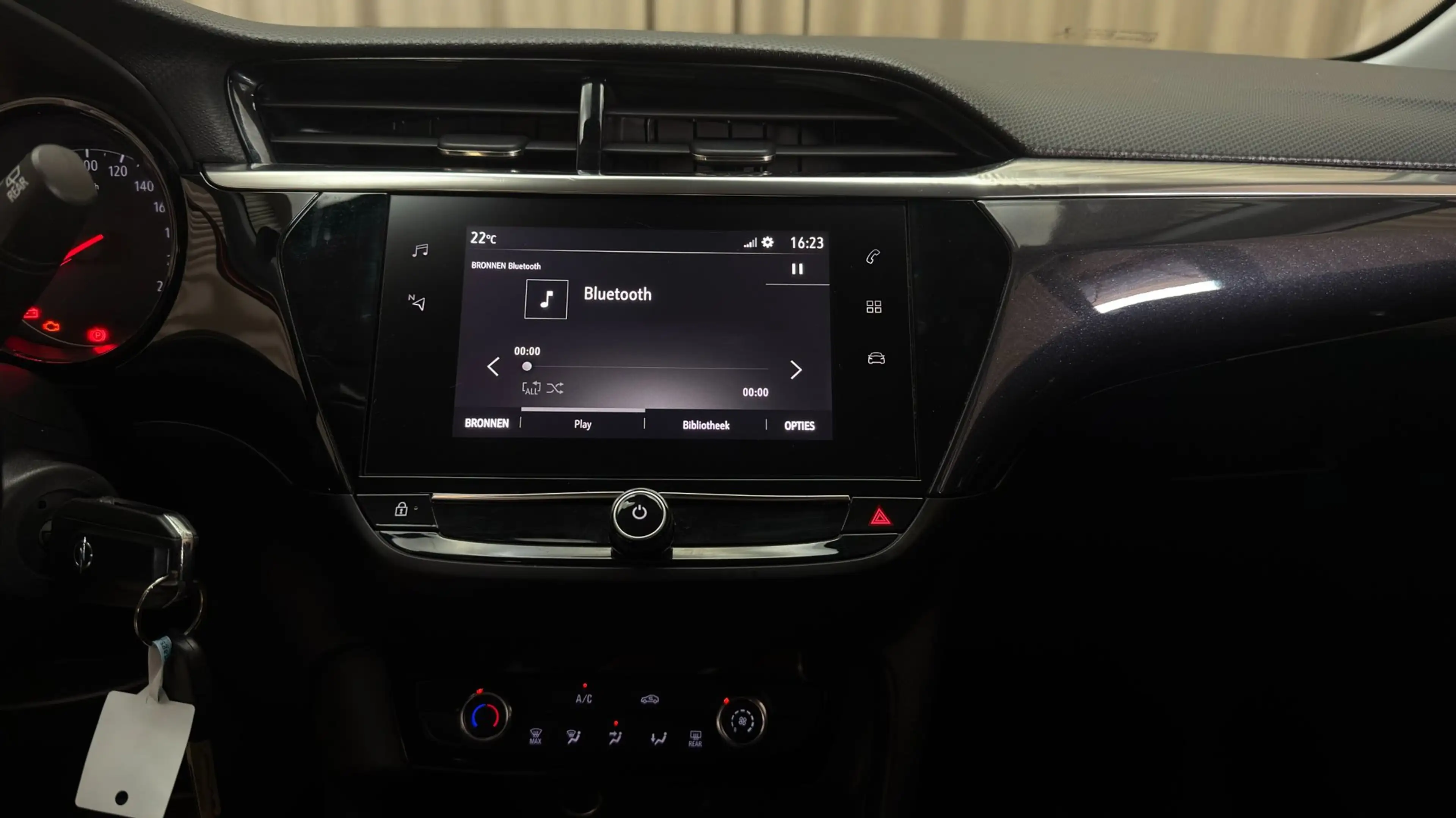 Opel Corsa 1.2 Elegance | Airco | Carplay | Cruise Control | — photo 4