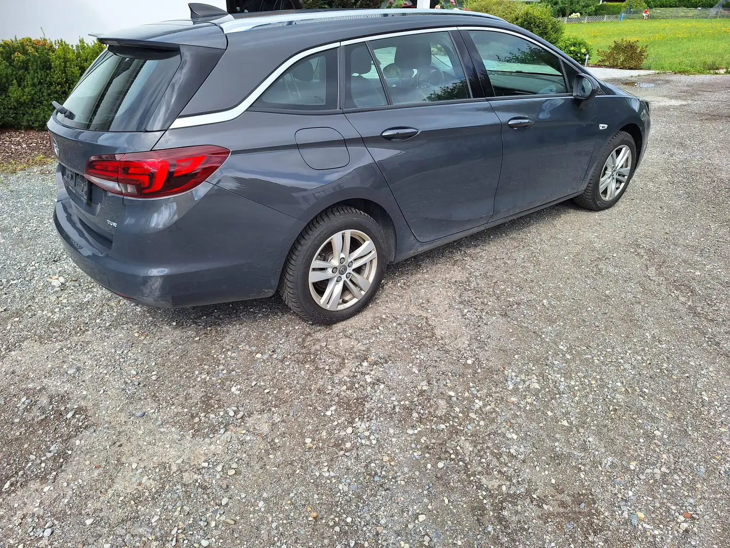 Opel Astra Astra ST 1,4 Turbo Ecotec Direct Inj. Innovation St./St. Innovation Grau - 2