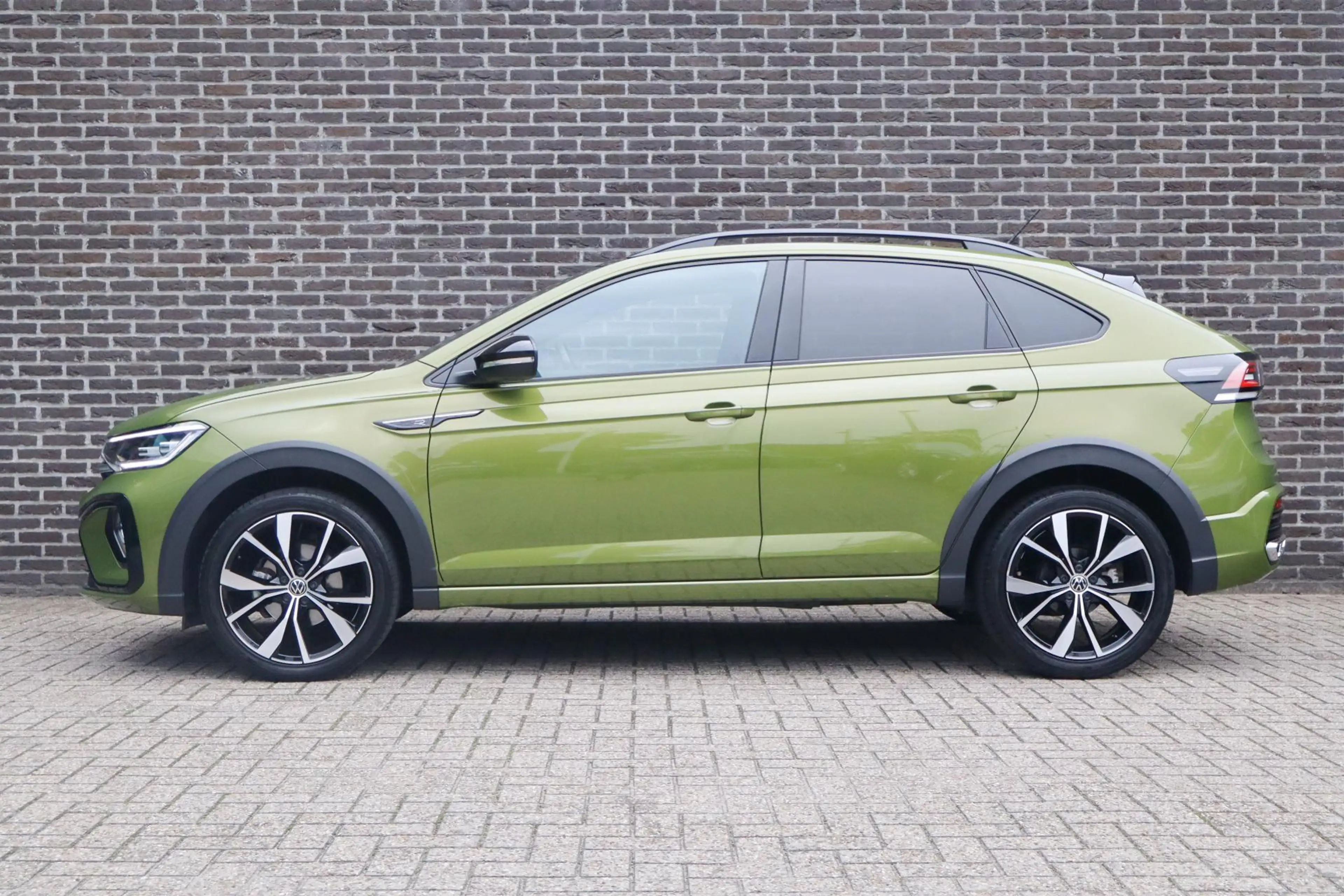 Volkswagen Taigo 1.0 TSI 110pk R-Line Business | Navigatie | Achter — photo 13