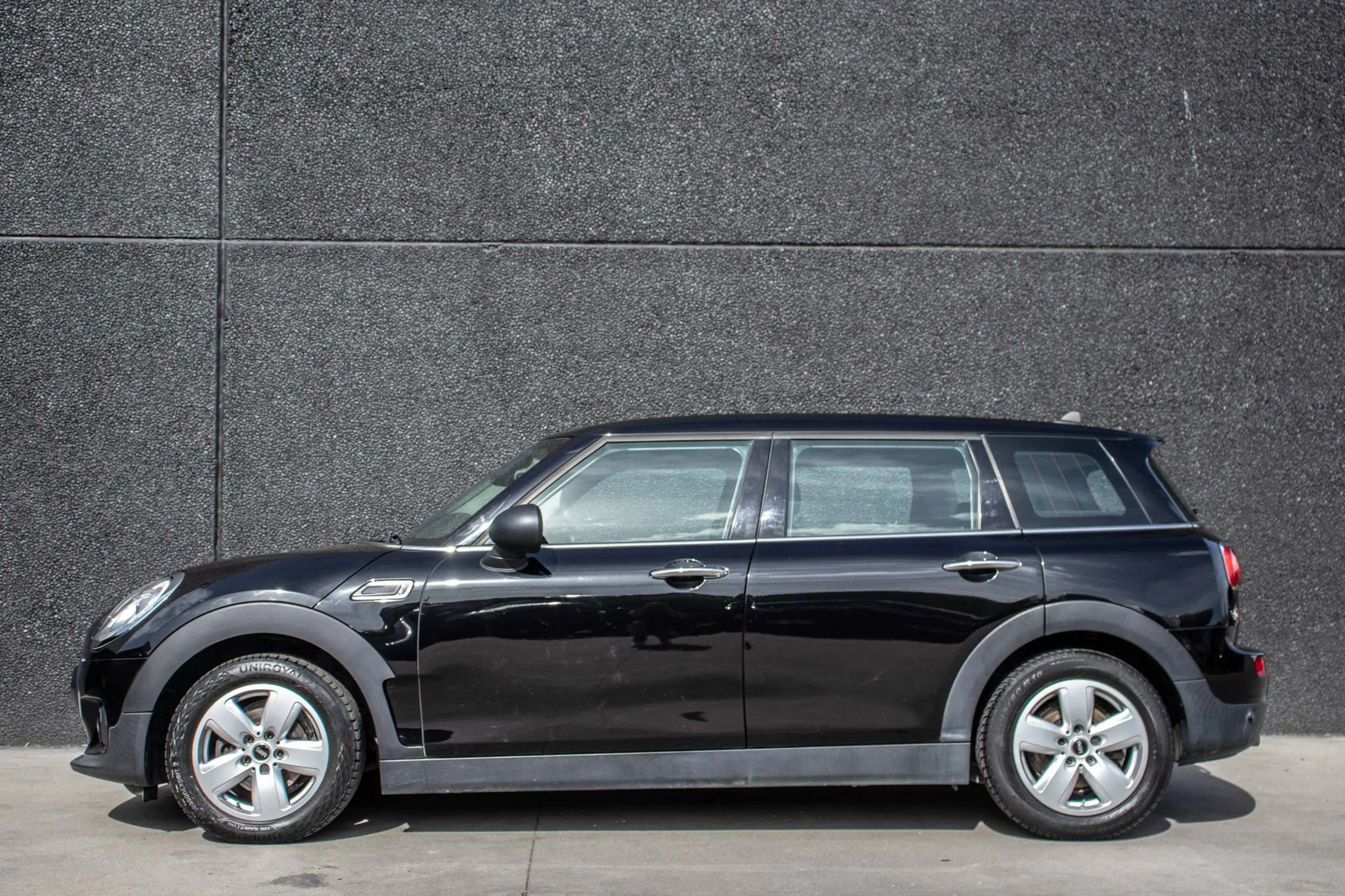 MINI One Clubman 1.5i / HISTORIEK / SPOTIFY / AIRCO / CRUISECONTROL / PARKEERSENSOREN / ISOFIX ! — photo 11