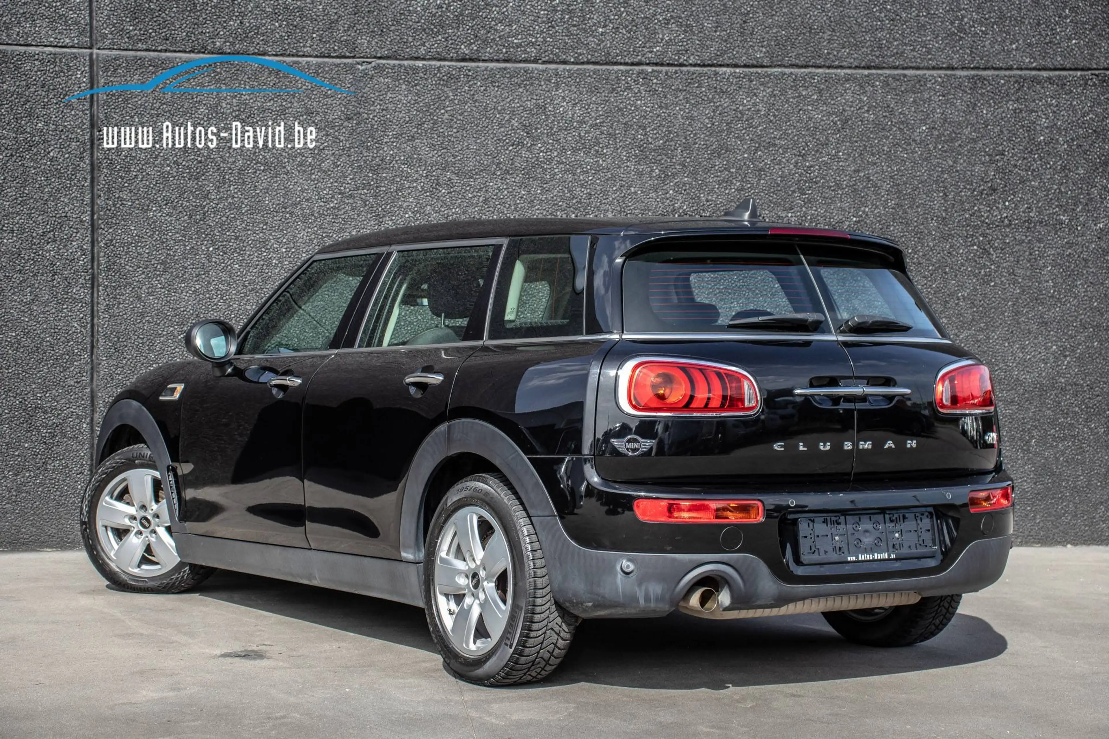 MINI One Clubman 1.5i / HISTORIEK / SPOTIFY / AIRCO / CRUISECONTROL / PARKEERSENSOREN / ISOFIX ! — photo 2