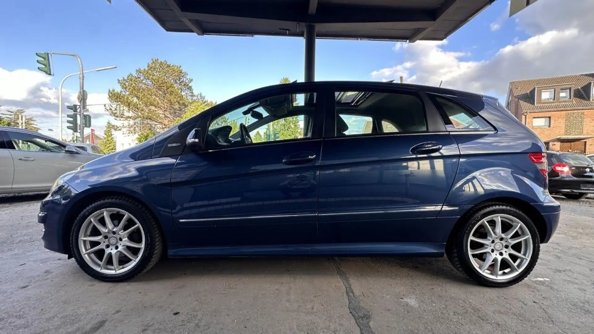 Mercedes-Benz B 180 B -Klasse B 180*Navi*Pano*Shz*Eco*Tempo*Alus*Top Blauw - 2