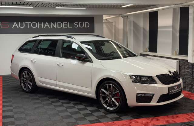 Skoda Octavia RS*BLACK DESIGN*BI-XENON*