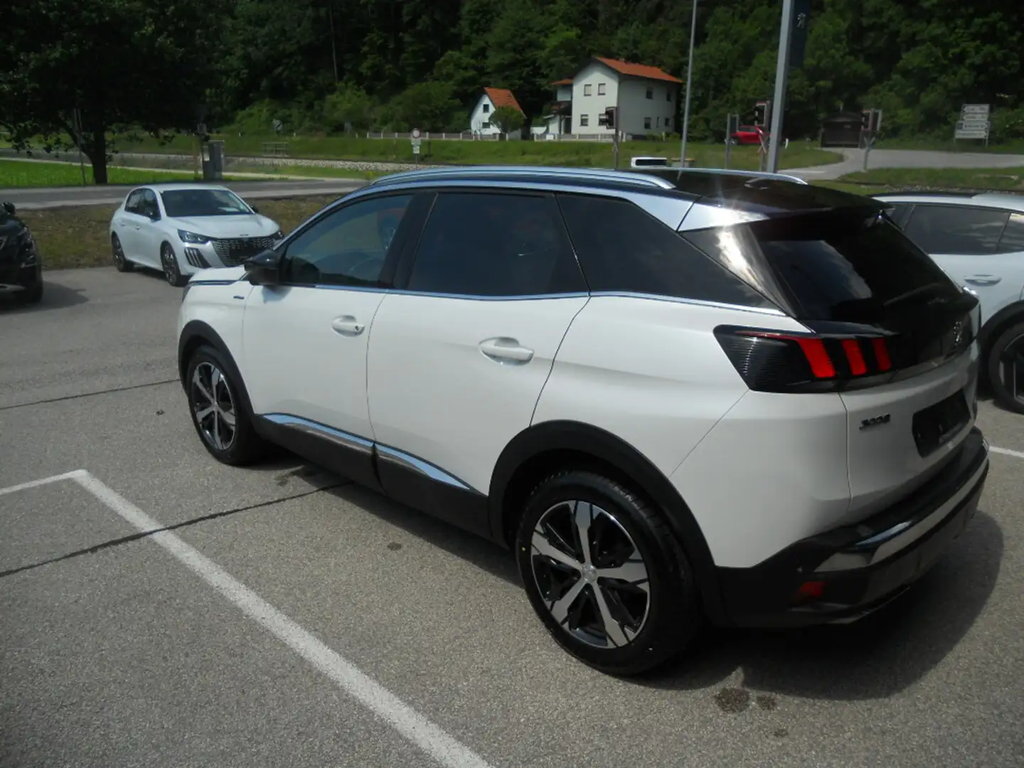 Peugeot 3008 1,2 PureTech 130 S&S EAT6 GT Line Weiß - 2