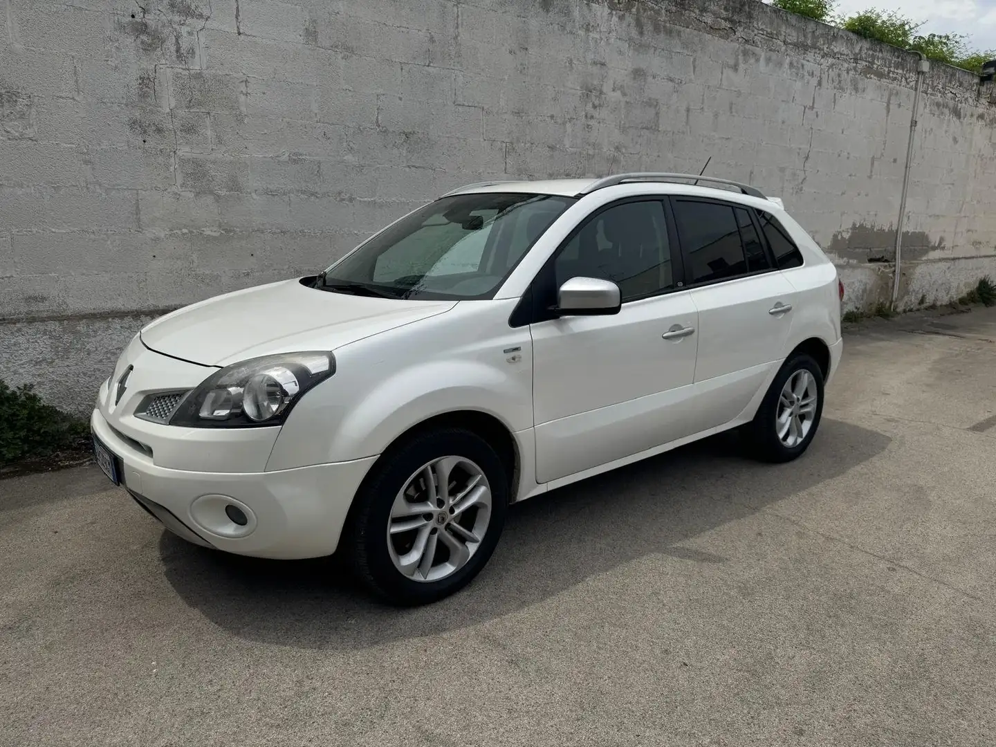 Renault Koleos Koleos 2.0 dci Bose 4x4 150cv auto E5 Bianco - 1