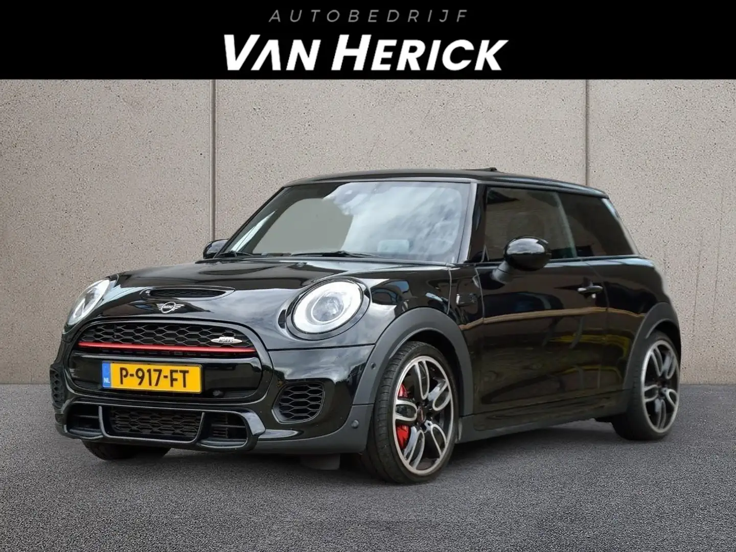 MINI John Cooper Works Mini 2.0 JCW 231PK! | Panoramadak | HUD | Leder | Zwart - 1