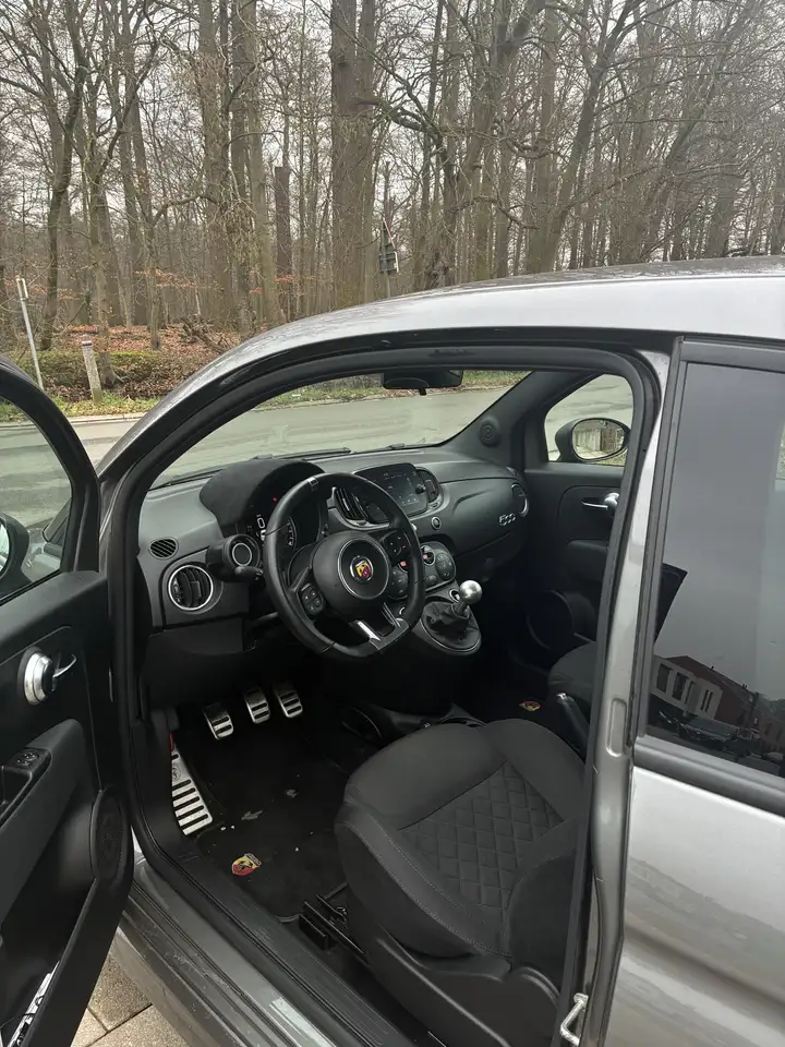 Abarth 595 2024