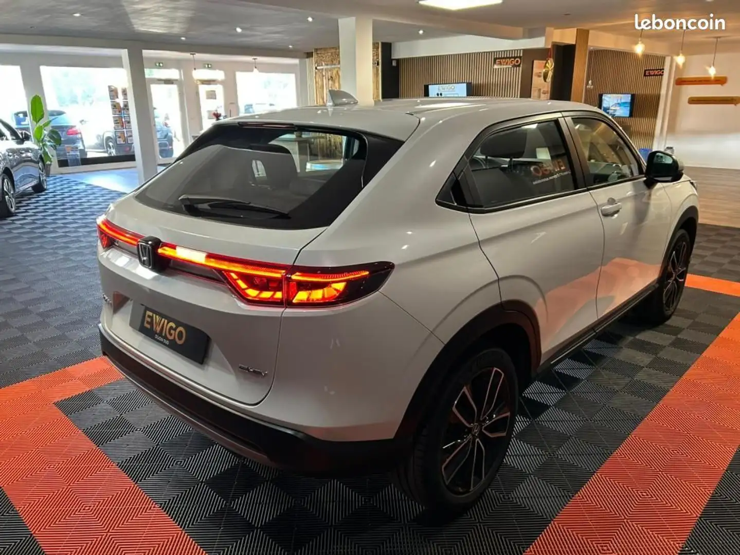 Honda HR-V HRV 1.5 i-MMD EXÉCUTIVE Blanc - 2