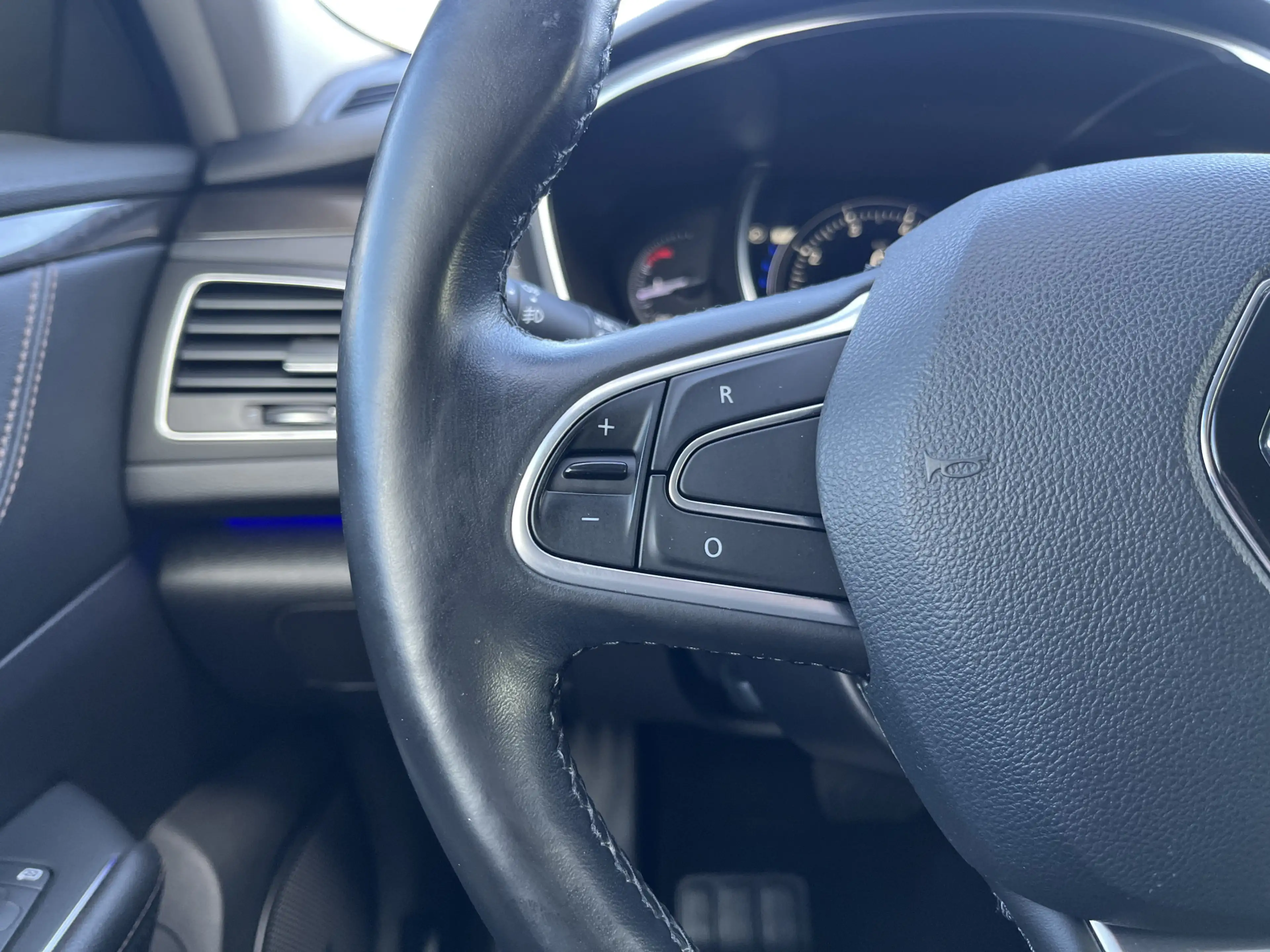 Renault Talisman 1.6 TCe Intens 150PK / Automaat / Trekhaak / 4-Con — photo 28