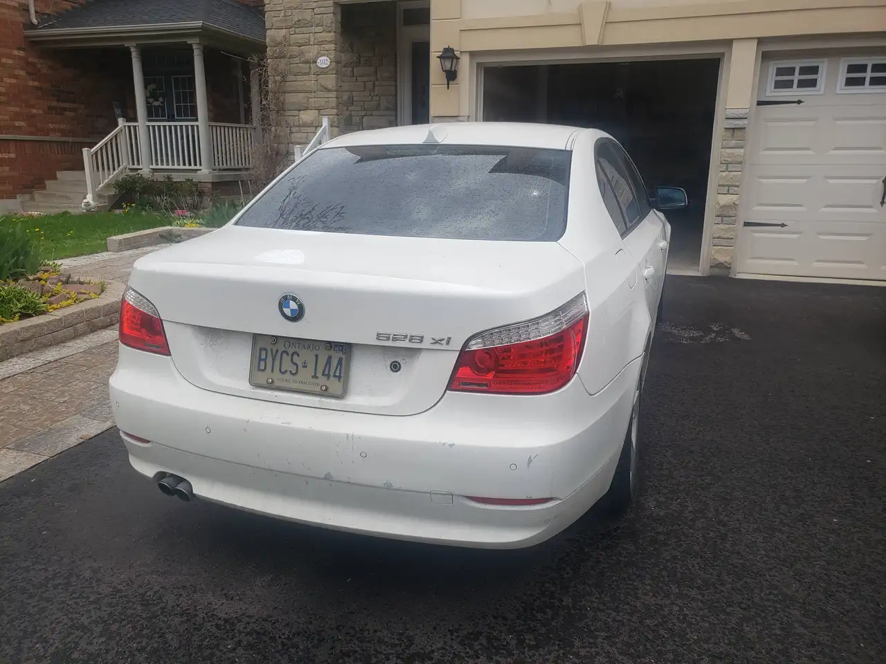 BMW 5 Series снимка BMW 5 Series