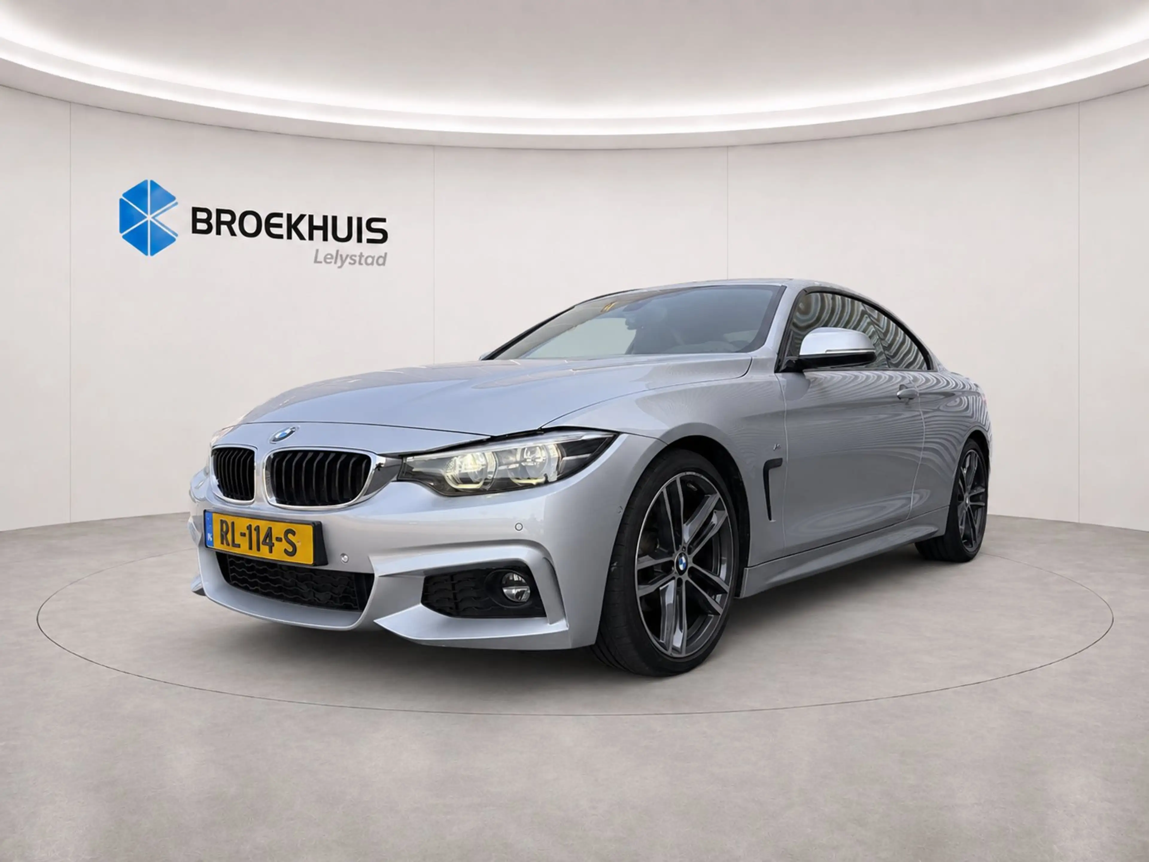 BMW 420 4-serie Cabrio 420i 183PK HIGH EXECUTIVE M-SPORT A — photo 2