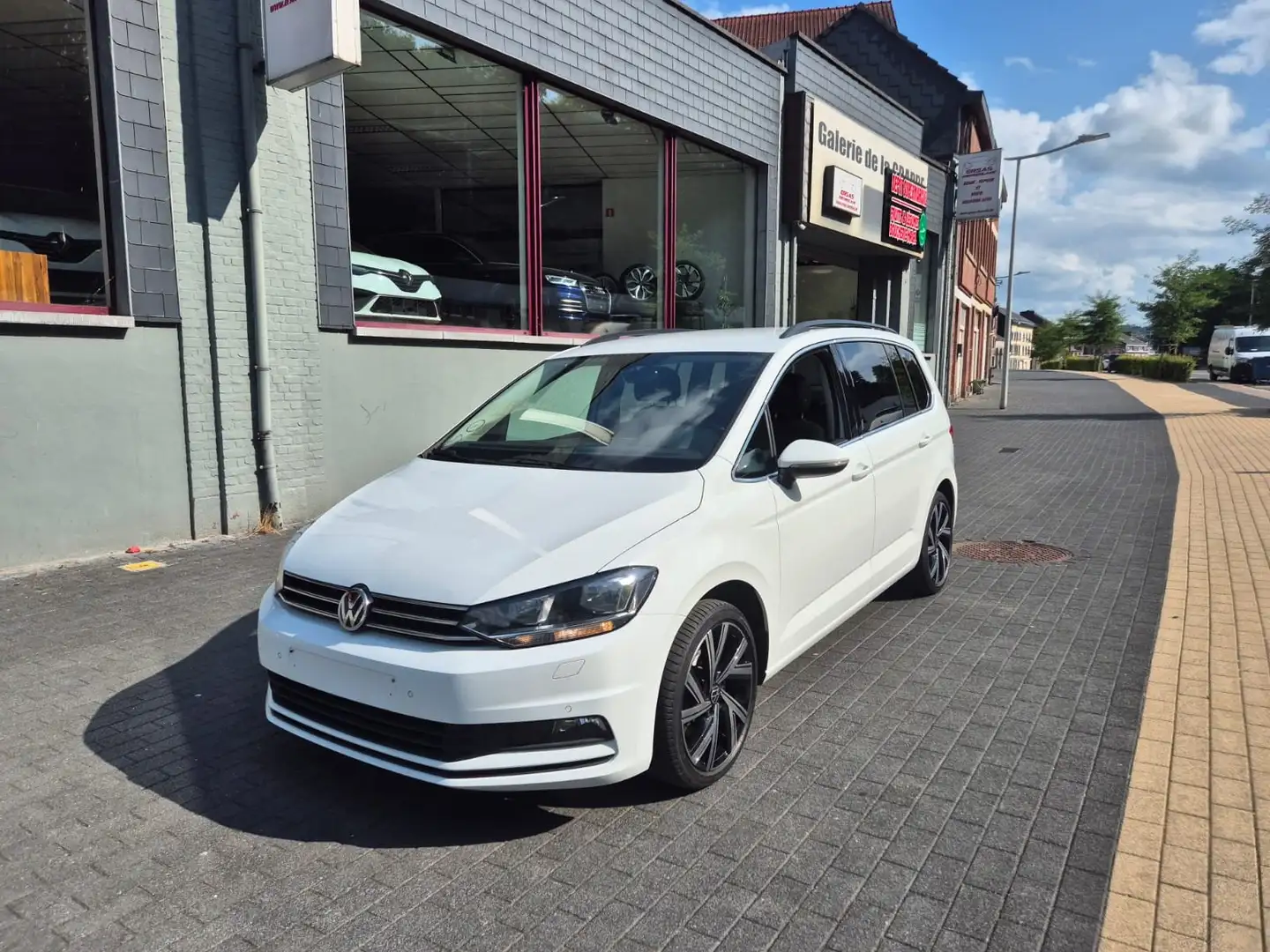 Volkswagen Touran 2.0 TDi HIGHLINE DSG (EU6.2)7PLACES GARANTIE 1AN Blanc - 1