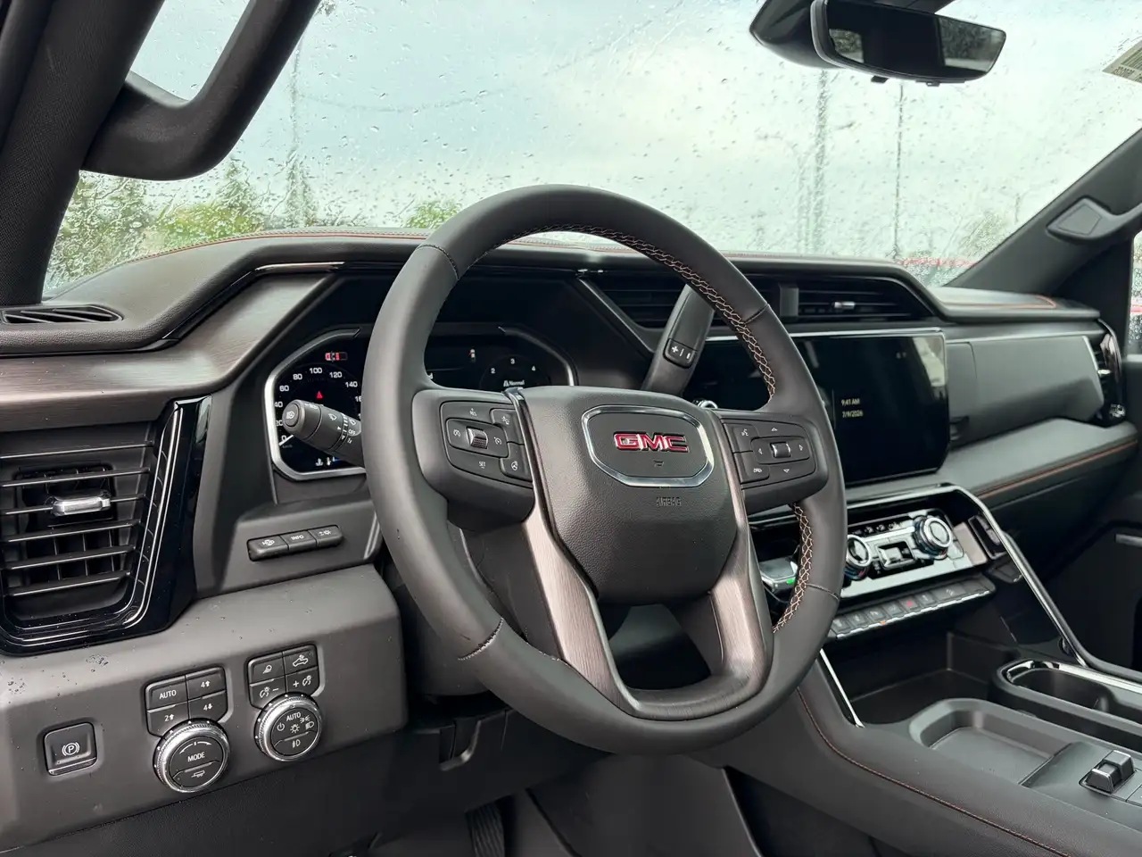 GMC Sierra 3500HD снимка GMC Sierra 3500HD