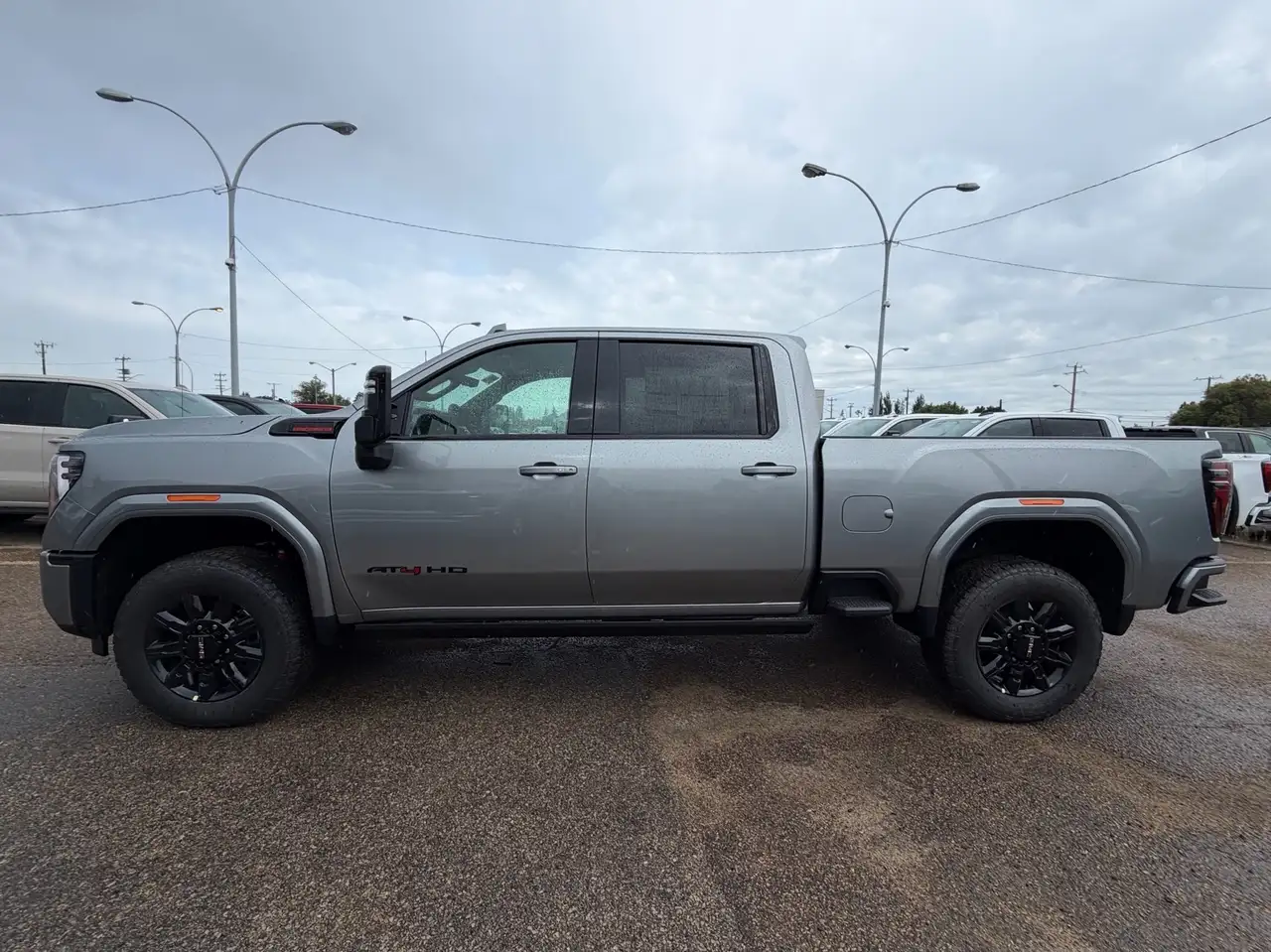 GMC Sierra 3500HD снимка GMC Sierra 3500HD