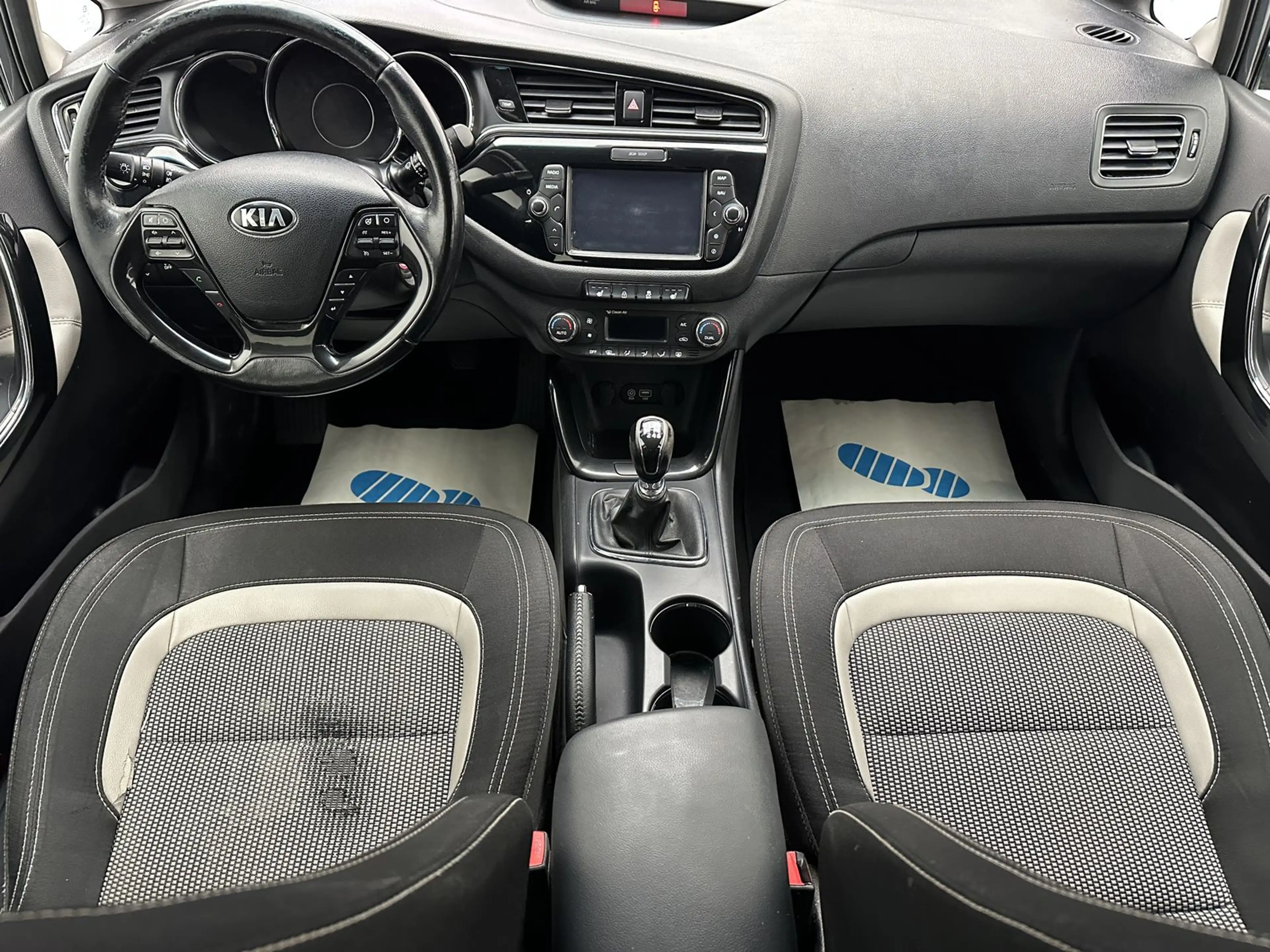 Kia Ceed / cee'd Dream Team " NAVI-SITZH-MULTI-PDC" — photo 12