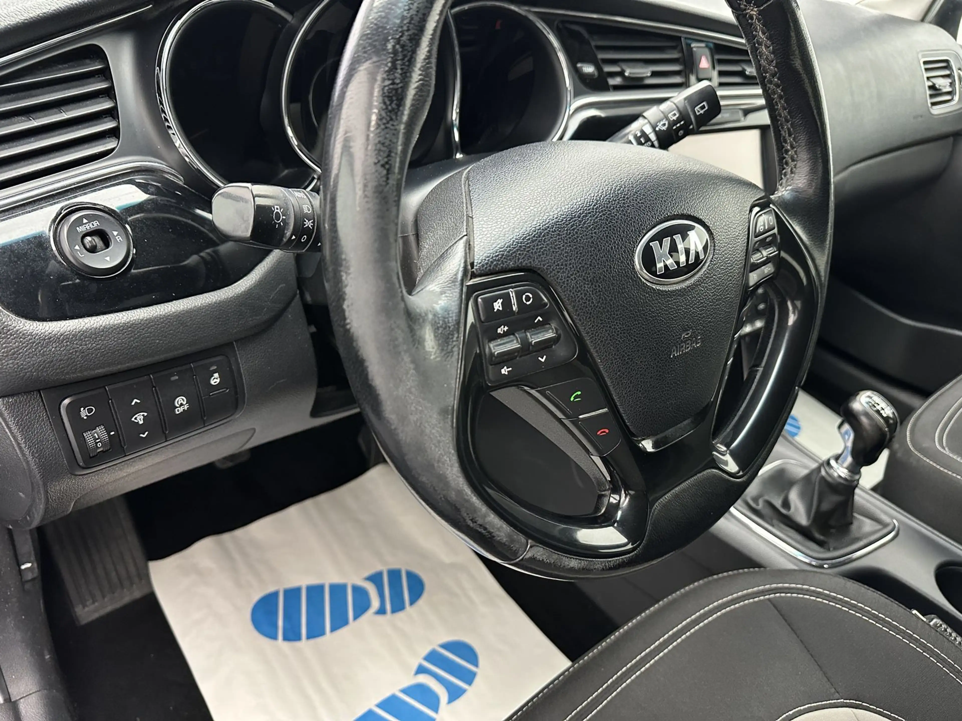Kia Ceed / cee'd Dream Team " NAVI-SITZH-MULTI-PDC" — photo 14