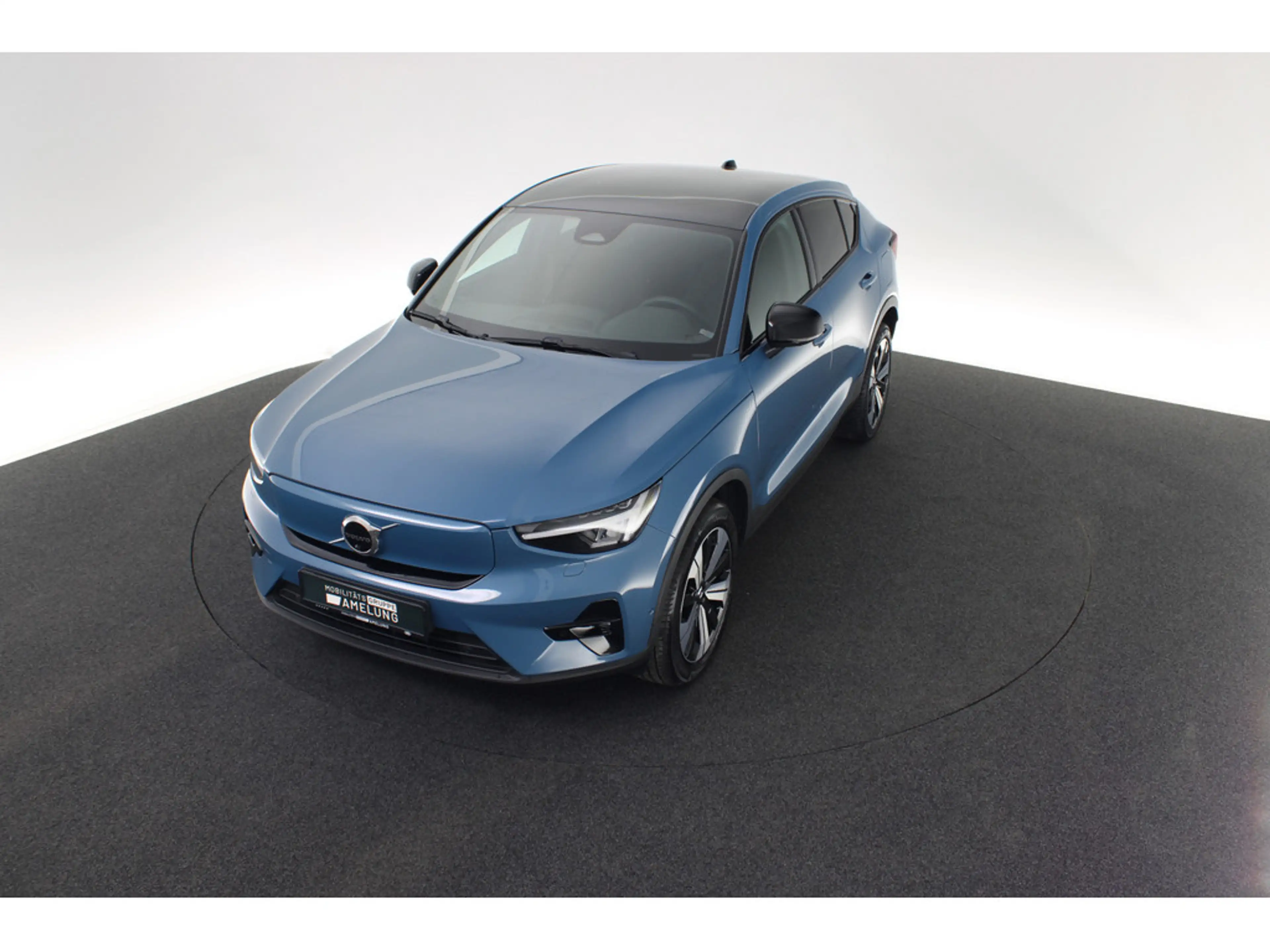 Volvo C40 Ultimate Recharge Pure Electric 2WD PANO — photo 16