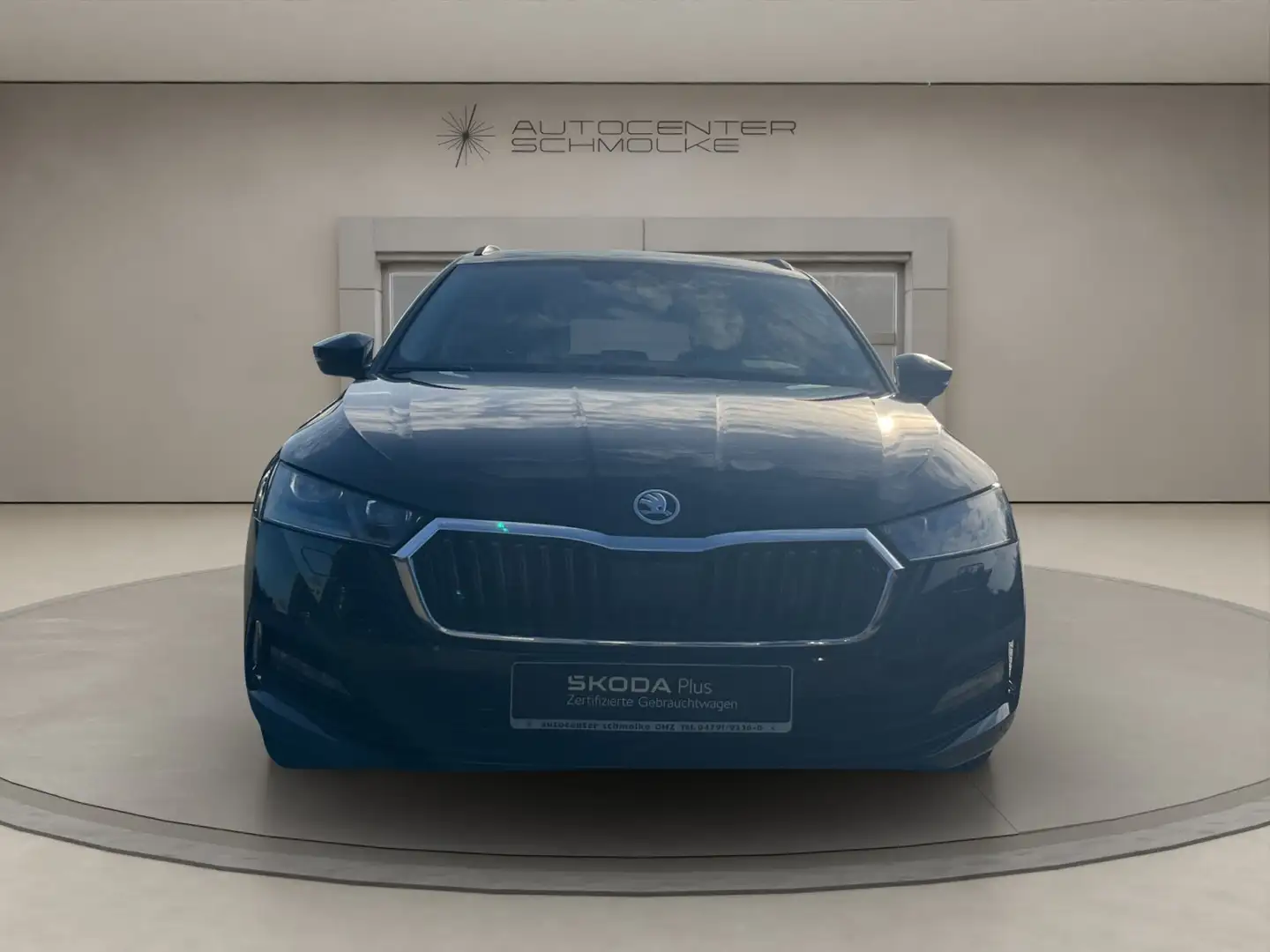 Skoda Octavia Octavia Combi 2.0TDI DSG Clever*LED*AHK*Navi*SHZ Noir - 2