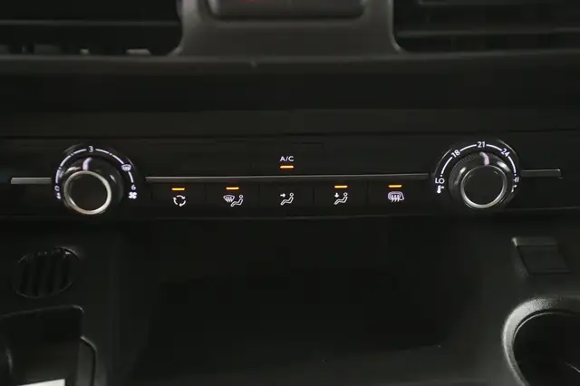 Opel Combo-E view 20